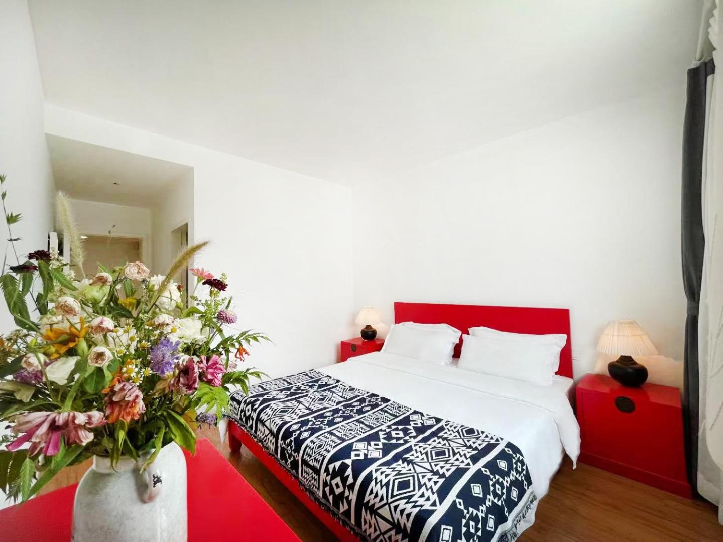 Peking Garden Youth Hostel-Houhai&Nanluoguxiang&Drum tower-Cafe&Bar&Movie night&Social area&Rooftop
