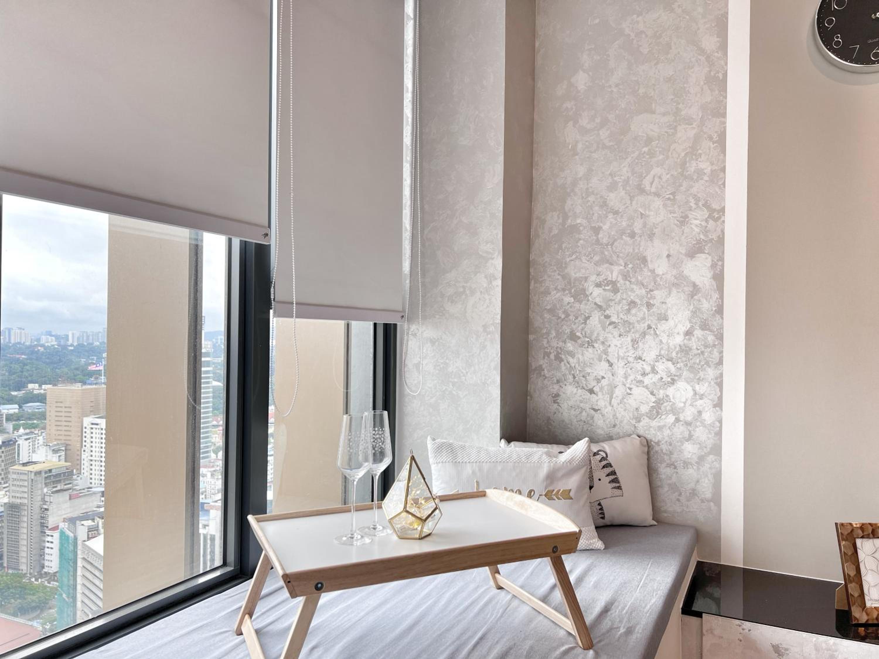 Ceylonz Suites KL Studio near Bukit Bintang - Living Signature