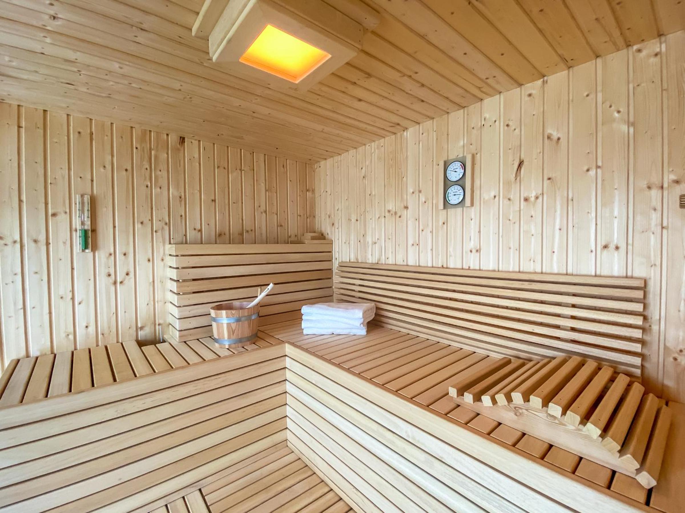 Modernes Ferienhaus mit Kamin und Sauna am Altdorfer See, Hunde sind herzlich Willkommen