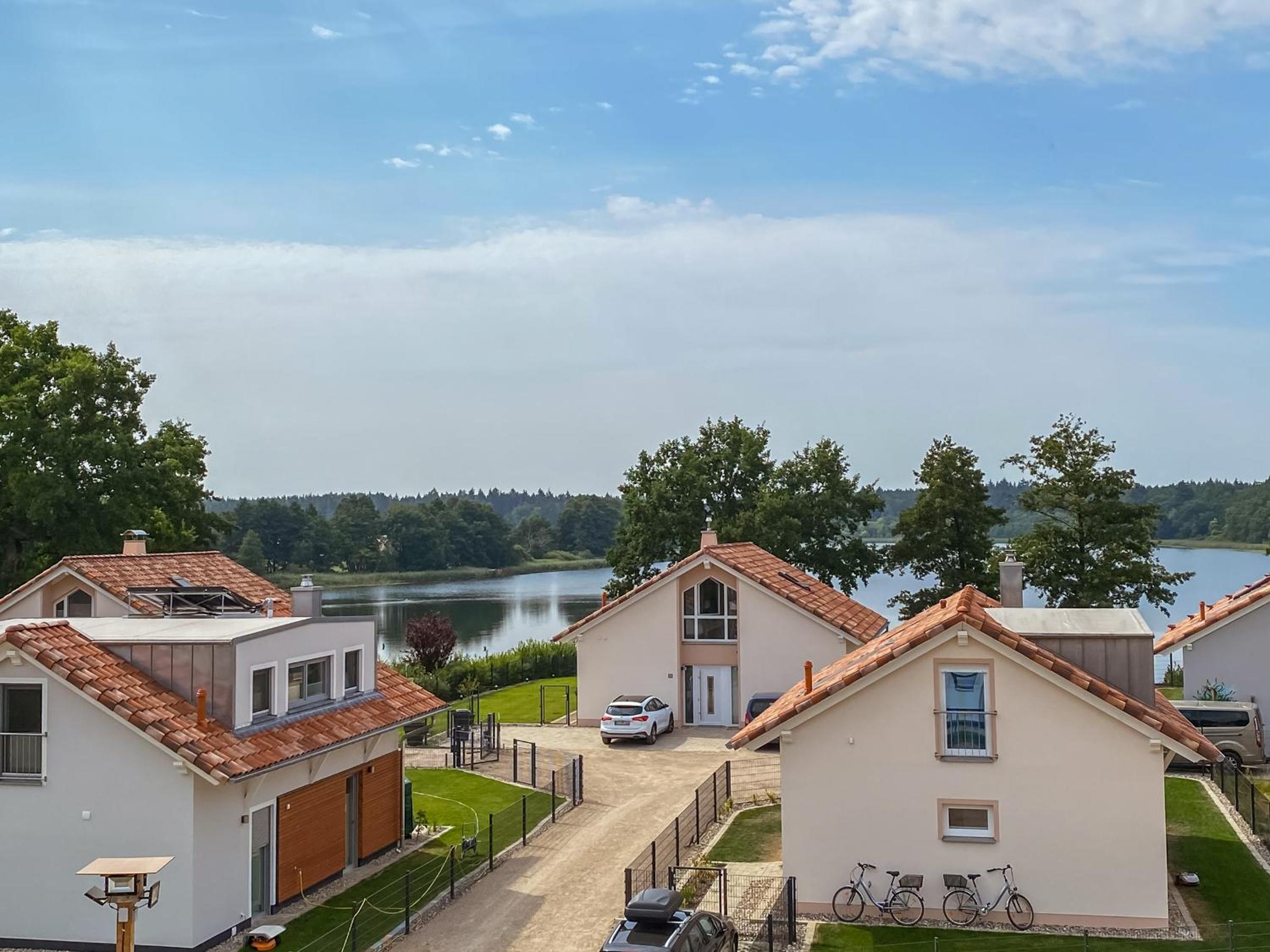Modernes Ferienhaus mit Kamin und Sauna am Altdorfer See, Hunde sind herzlich Willkommen