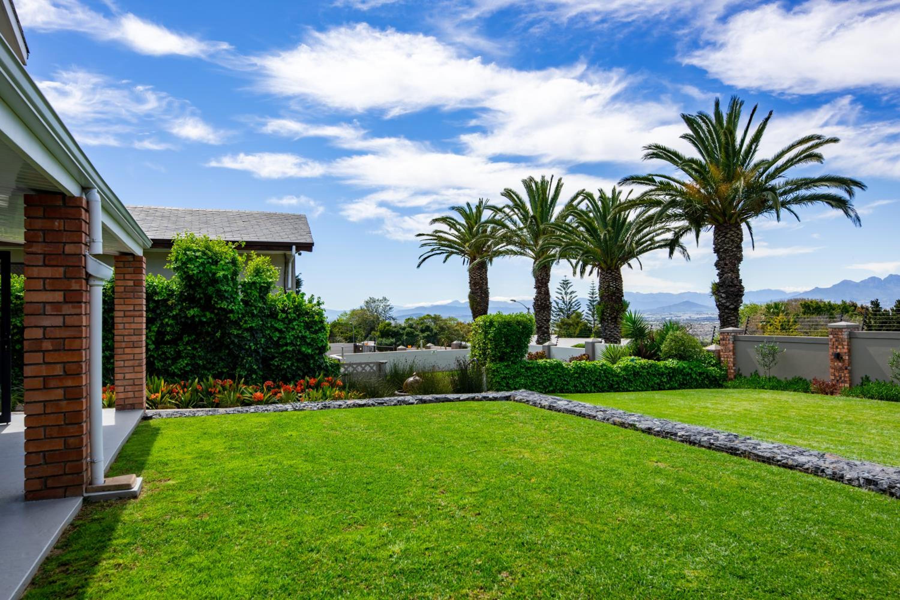 Four Palms Accommodation