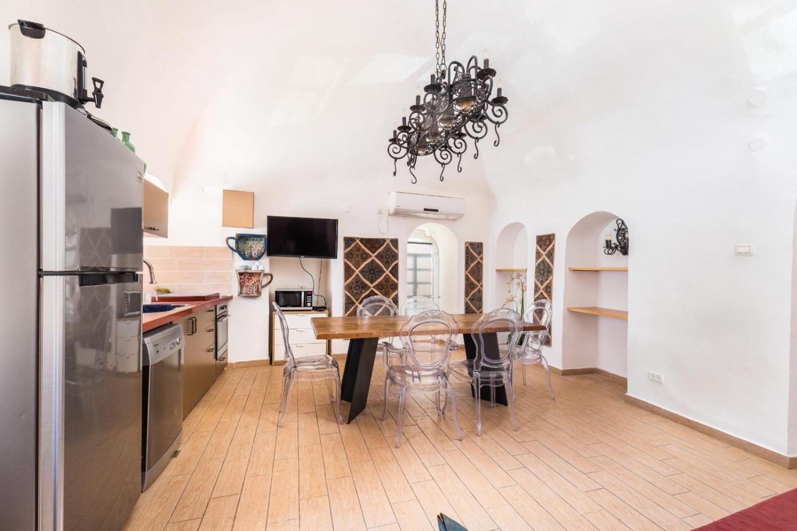 Private House 5 BDR In Mamilla up to 12 People ! view 4