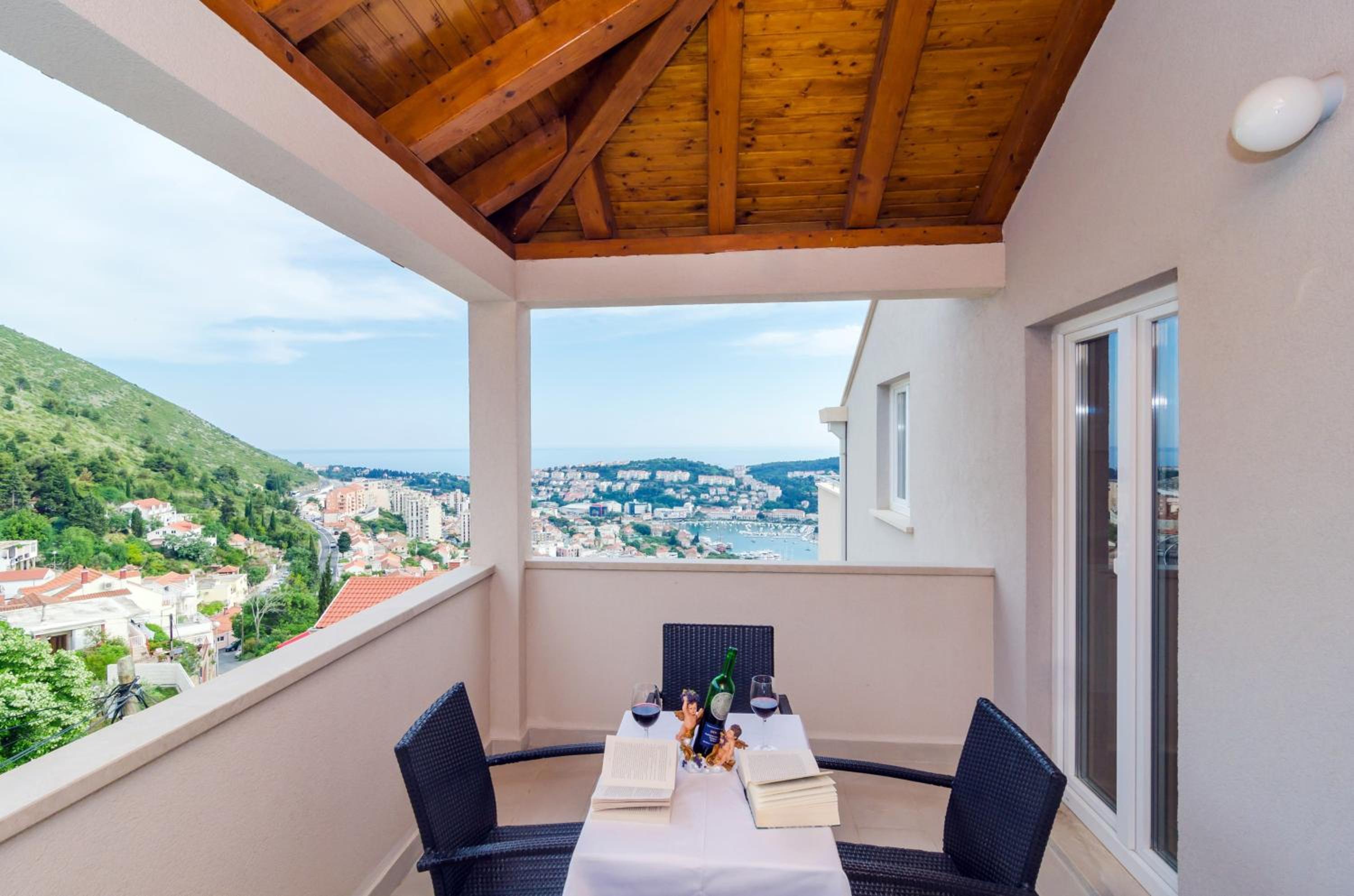 Apartments Villa Dadić