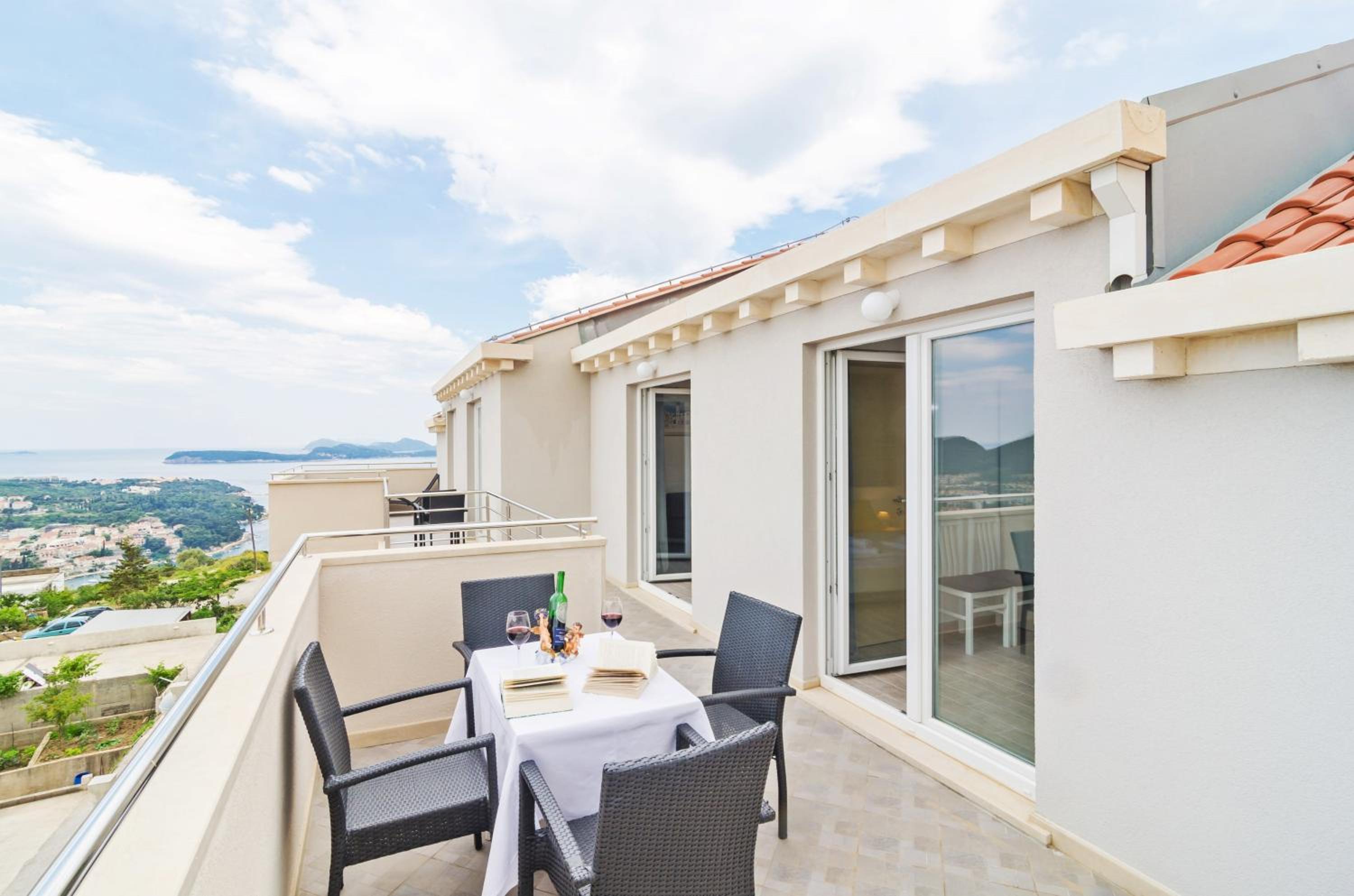 Apartments Villa Dadić