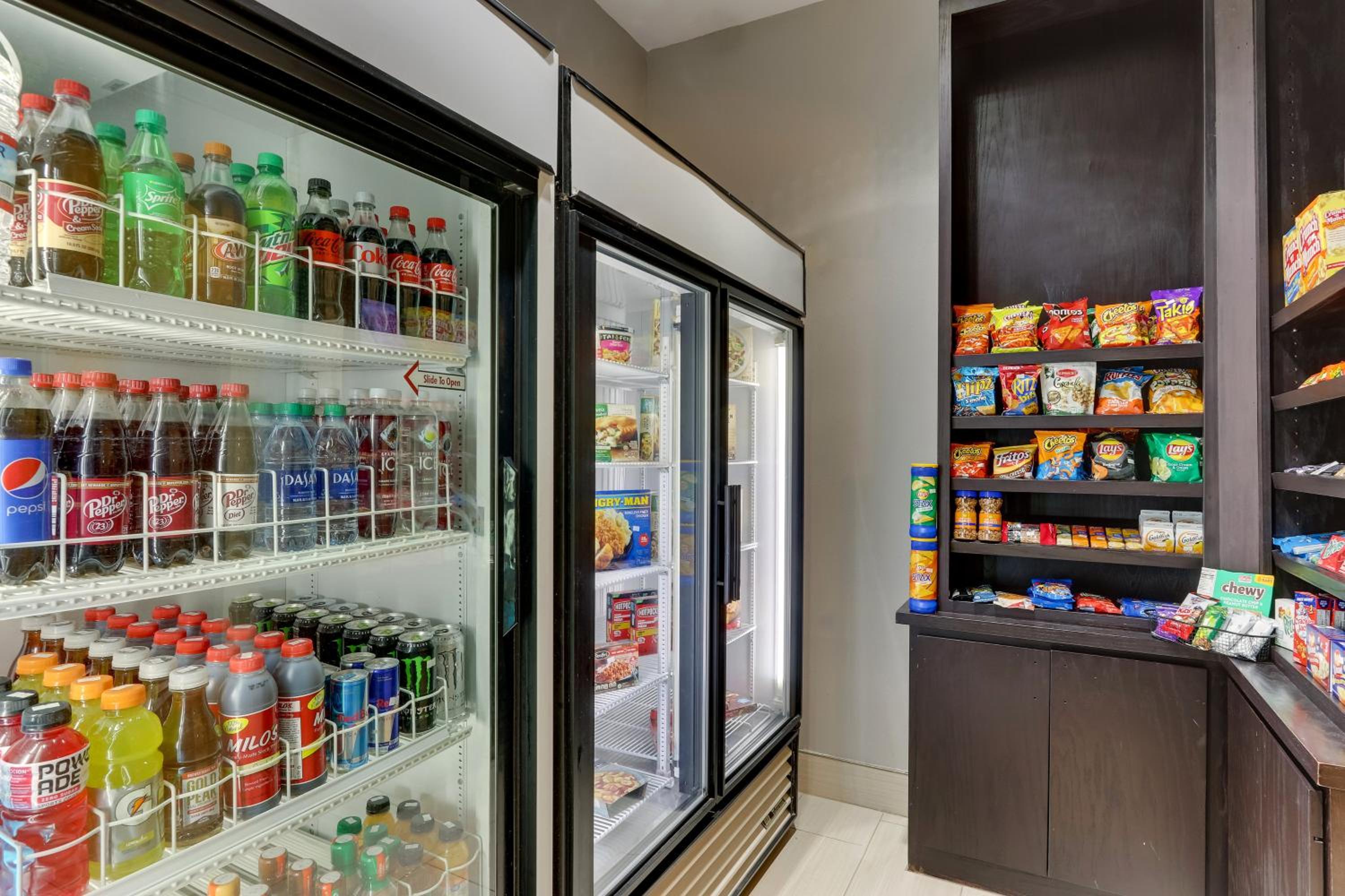 Ardmore Vacations - Holiday Inn Express  Suites - Ardmore, an IHG Hotel - Property Image 10