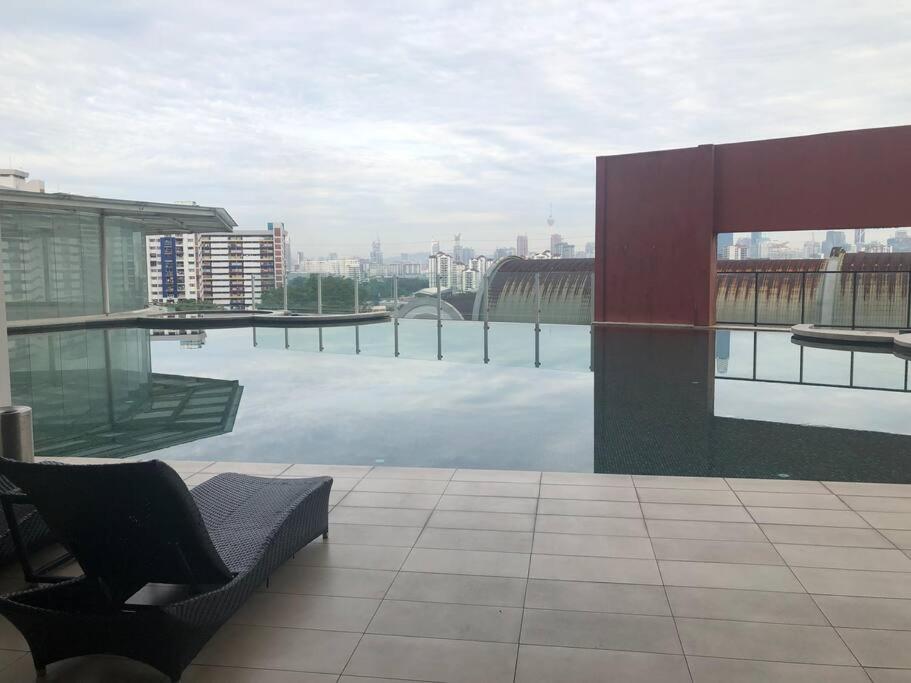Private Jacuzzi Luxury Suite at KL City 184