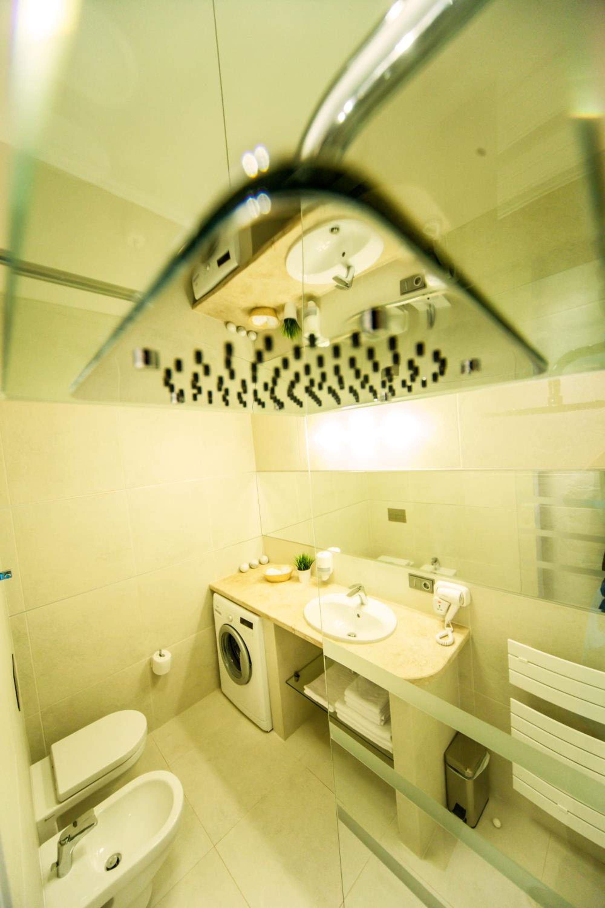 Matei Corvin Deluxe Apartment