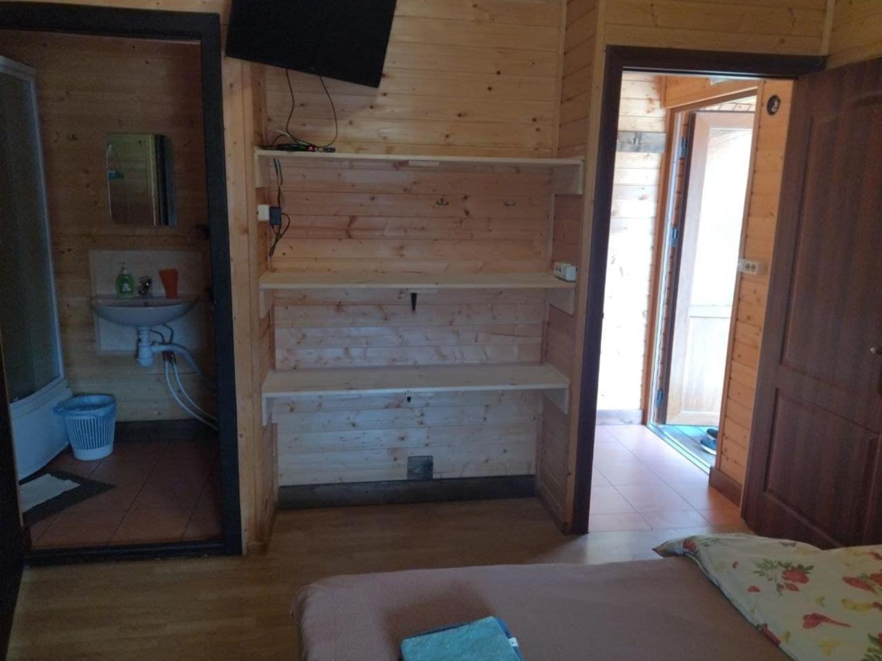 Photo 19
