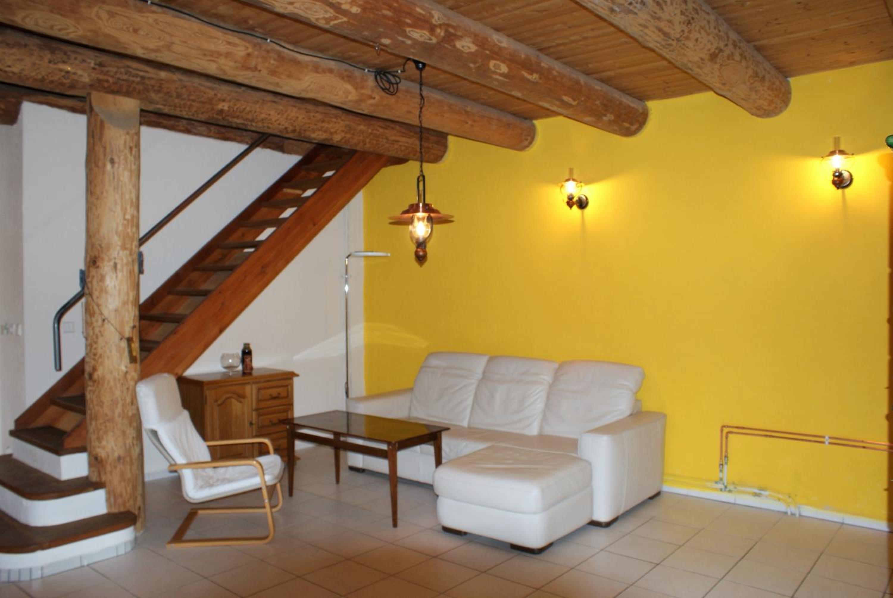 Rustikale und grosszügige Ferienwohnung