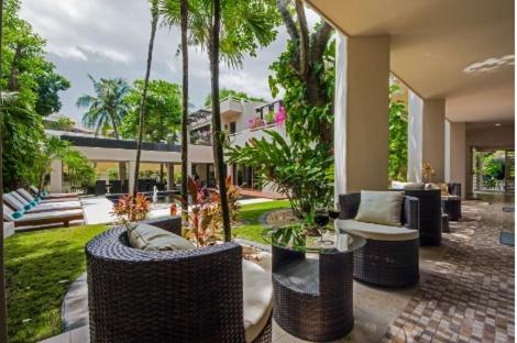 Amazing Hacienda for 14 guests! Steps to the beach! view 3