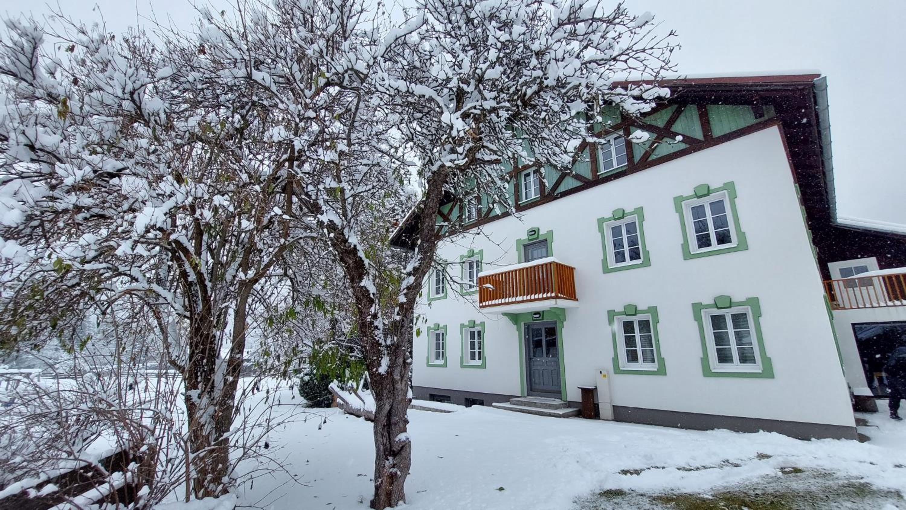 De Nussi's Chalet 1