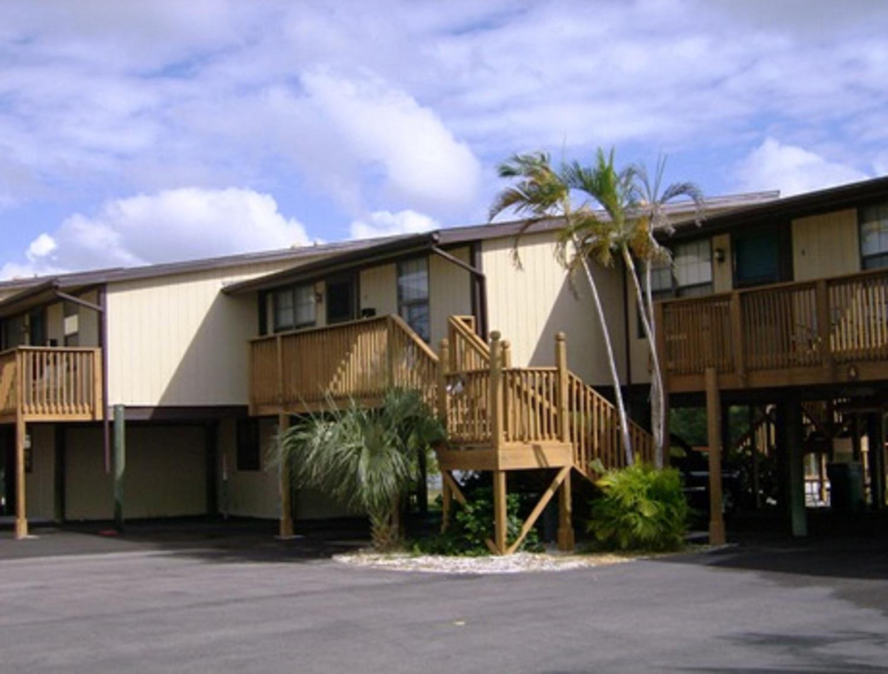 River Wilderness Waterfront Cabins