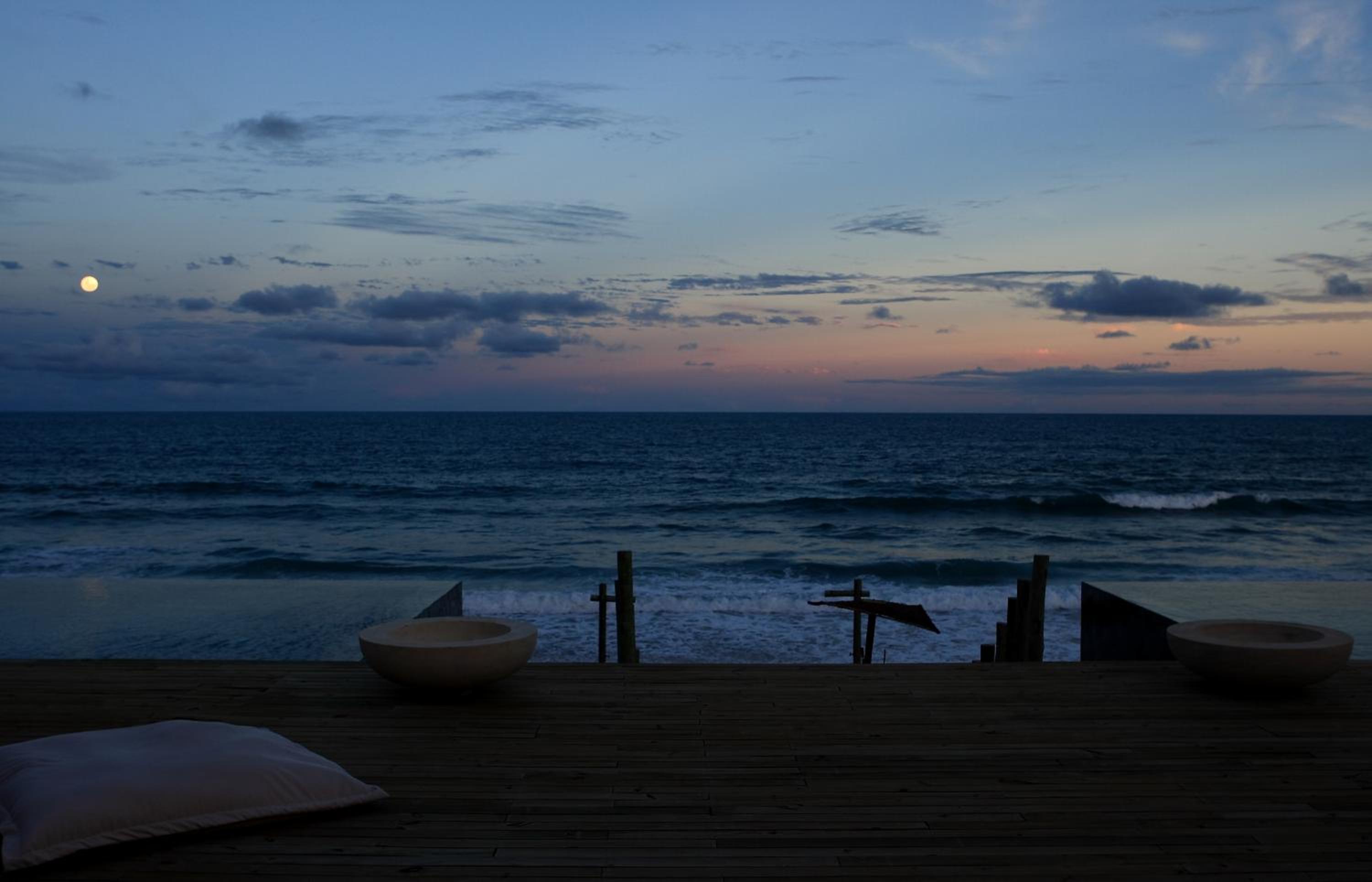 Kenoa Exclusive Beach Spa & Resort