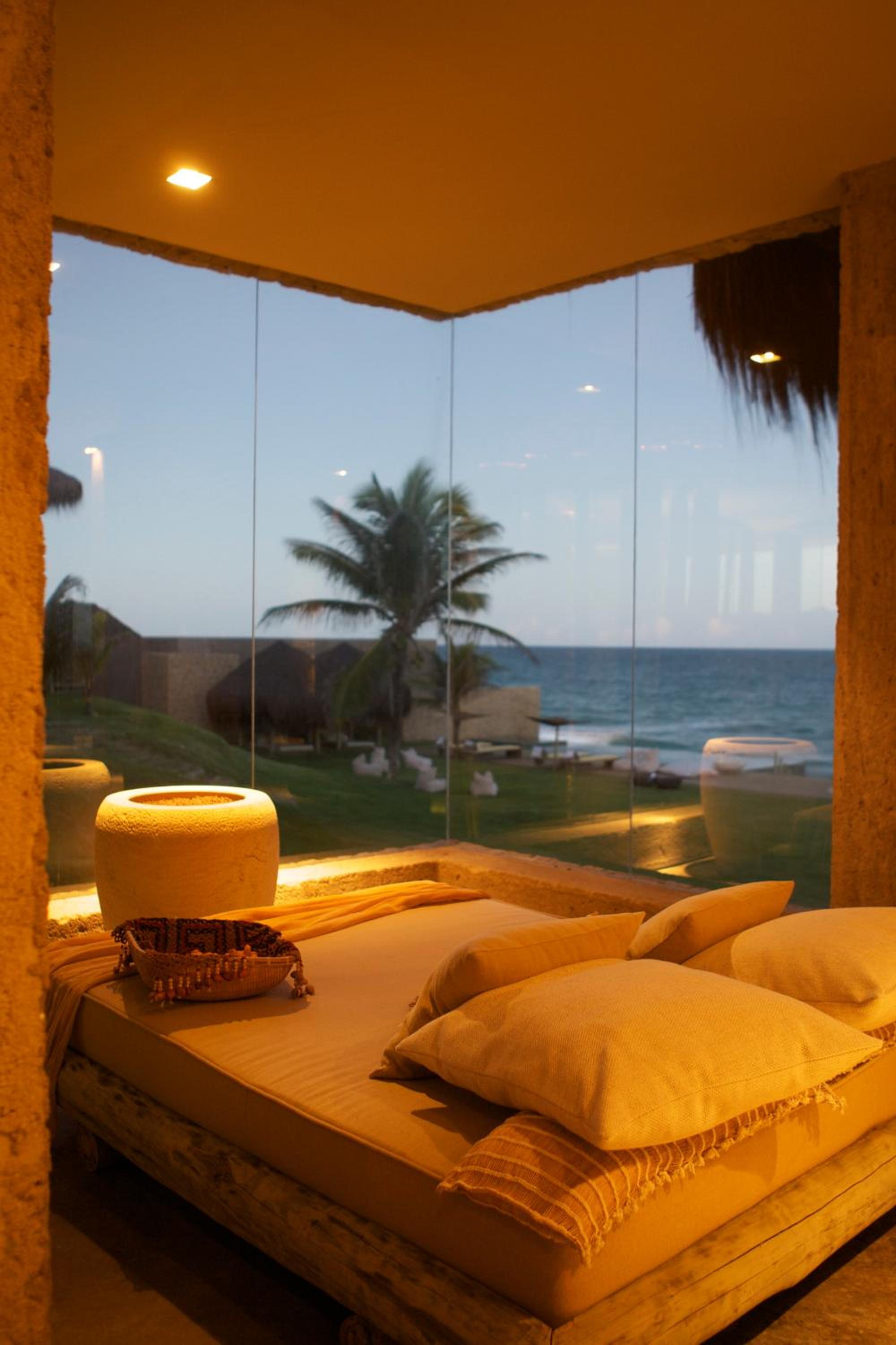 Kenoa Exclusive Beach Spa & Resort