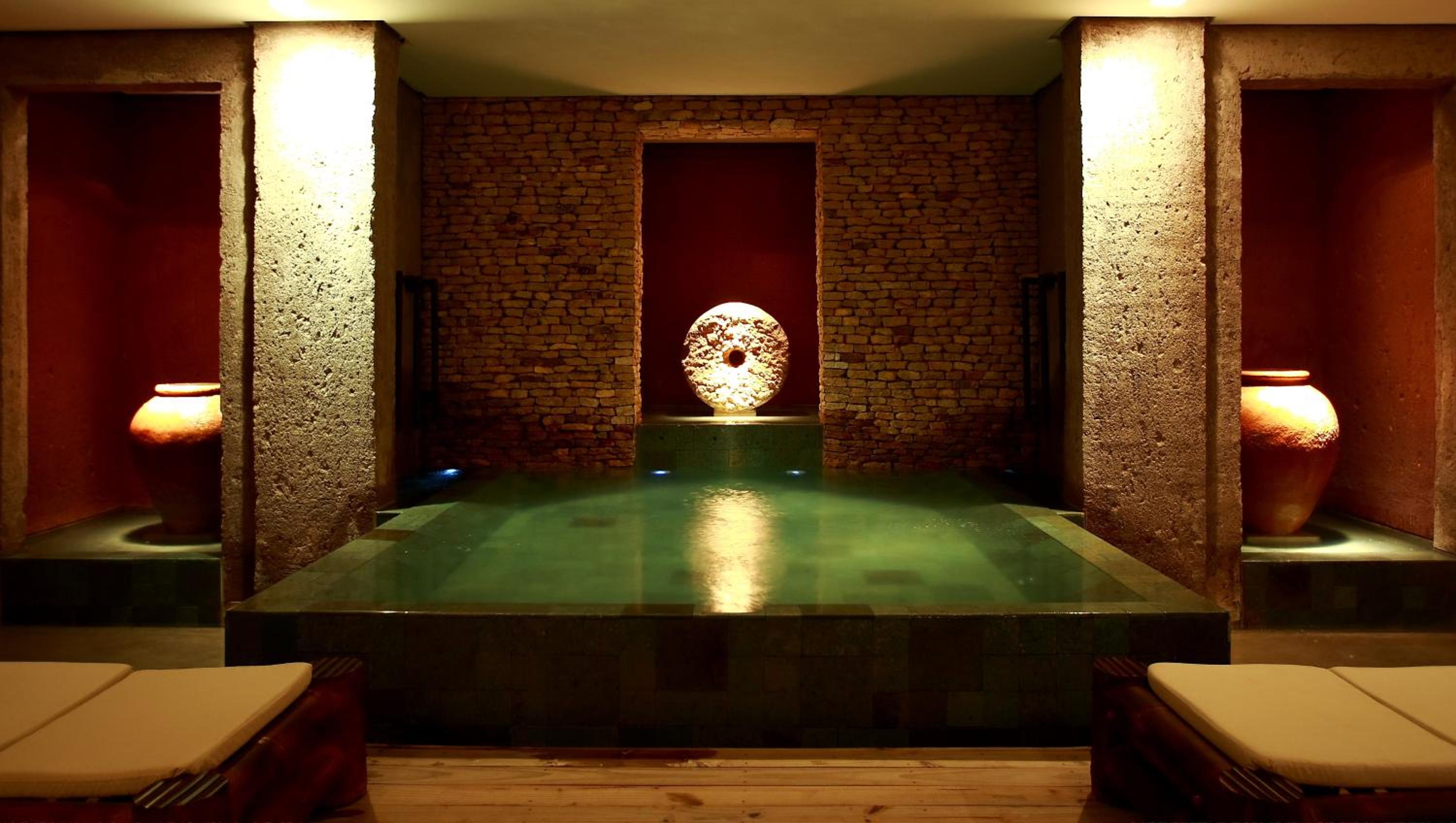Kenoa Exclusive Beach Spa & Resort