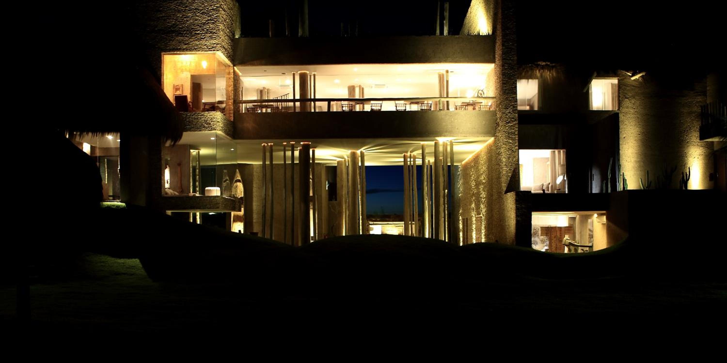 Kenoa Exclusive Beach Spa & Resort