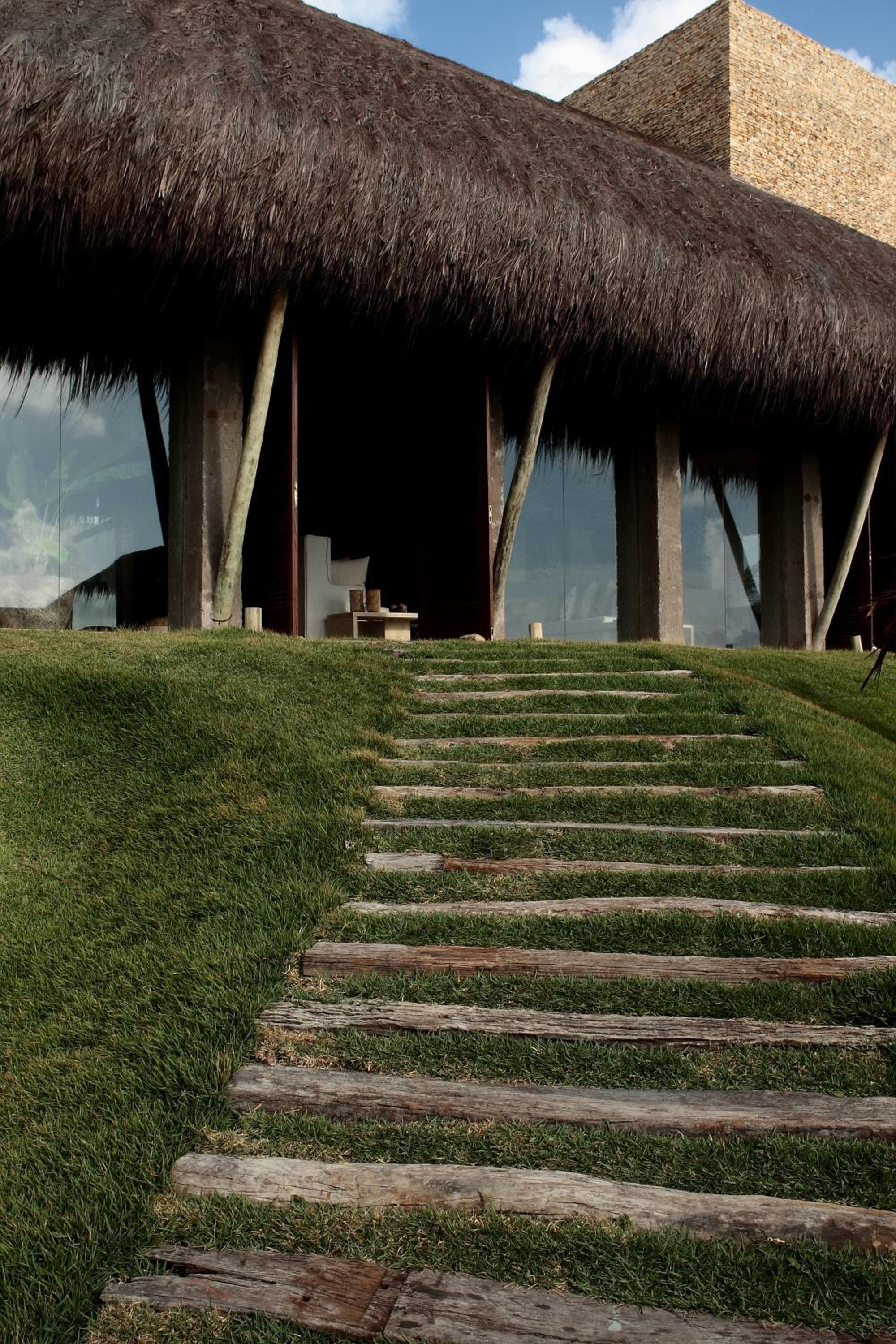 Kenoa Exclusive Beach Spa & Resort