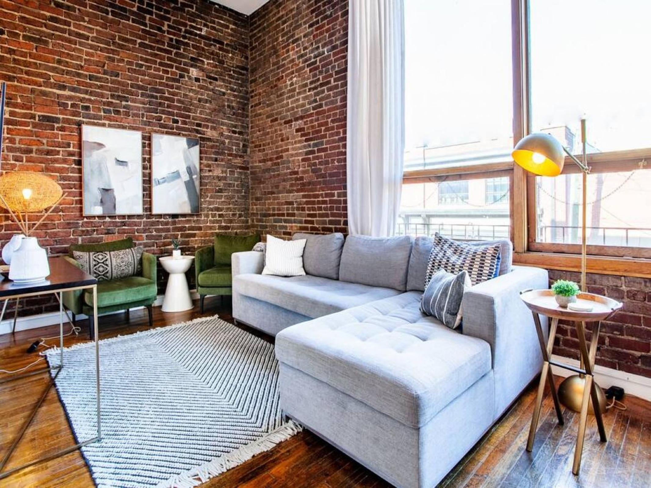 Modern Old City Loft - Downtown Knoxville