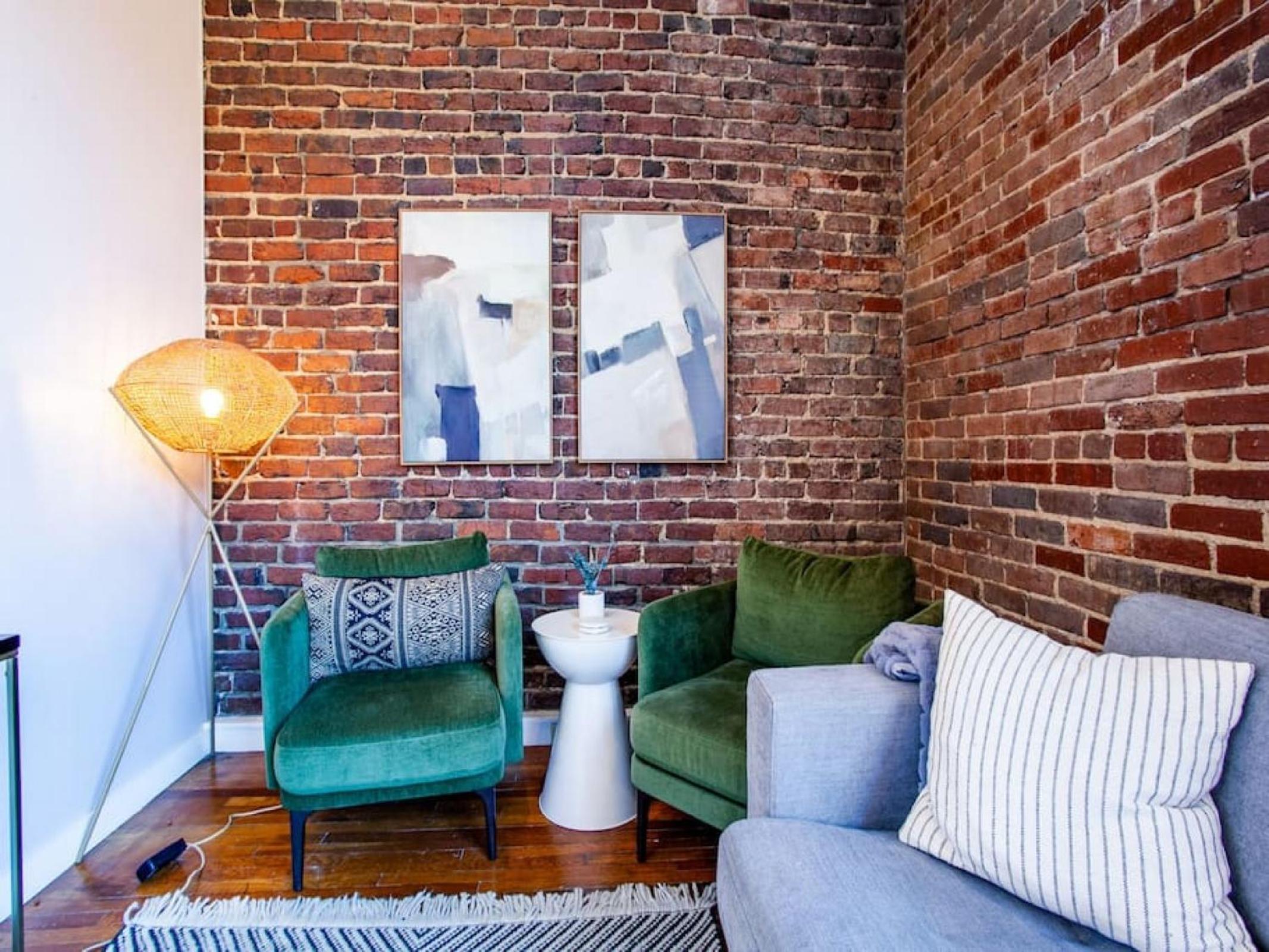 Modern Old City Loft - Downtown Knoxville