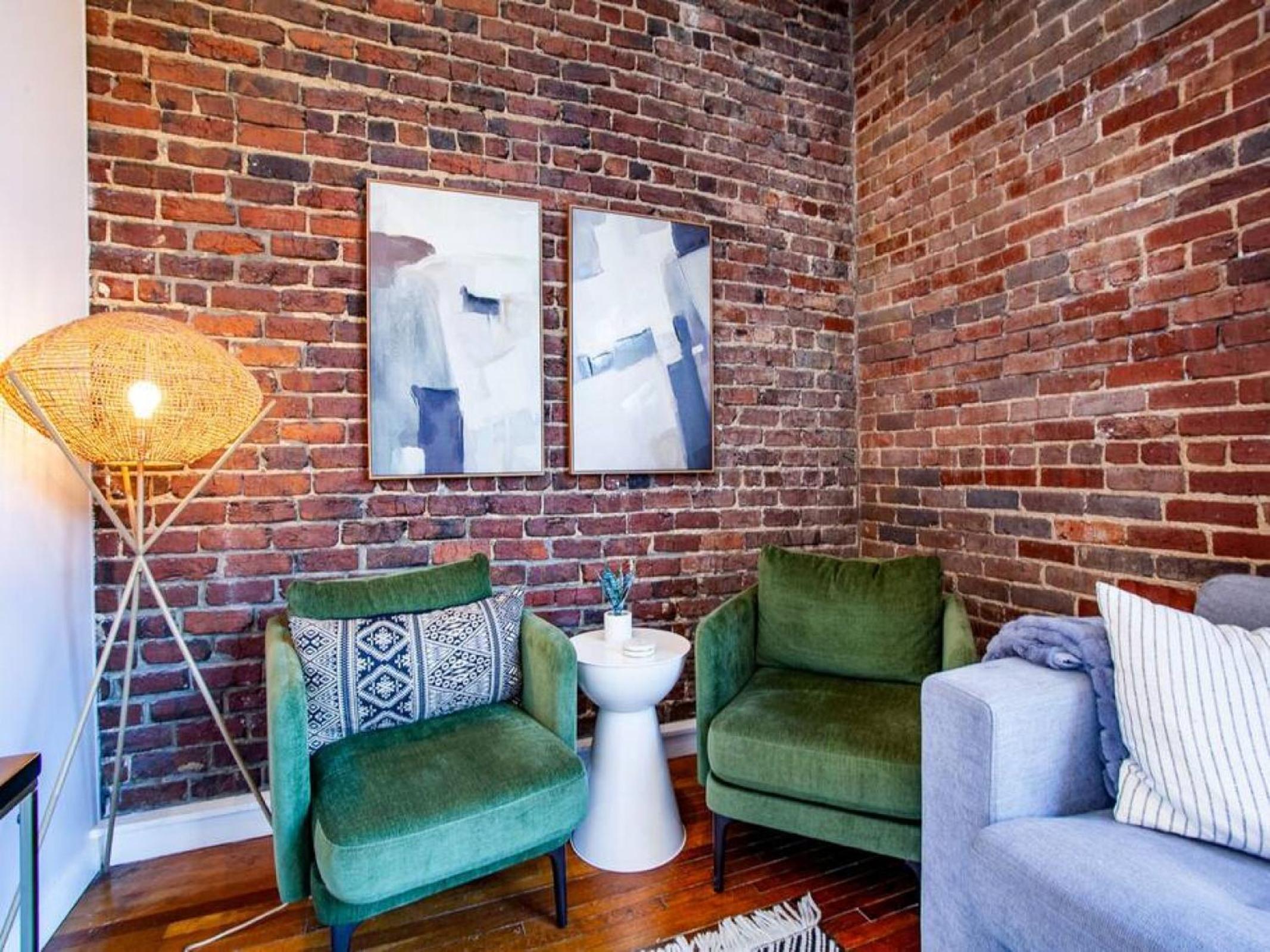 Modern Old City Loft - Downtown Knoxville