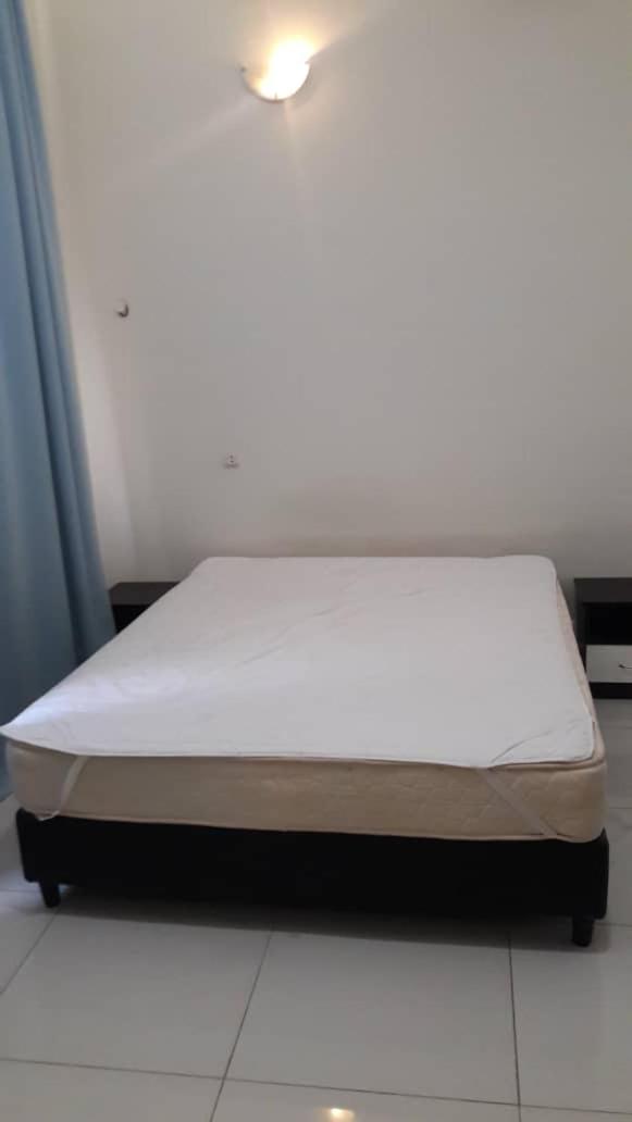 Vue Residence Servis Suite 3 pax Studio