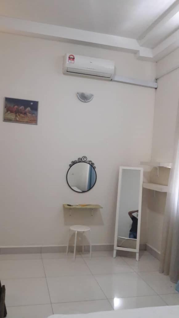Vue Residence Servis Suite 3 pax Studio