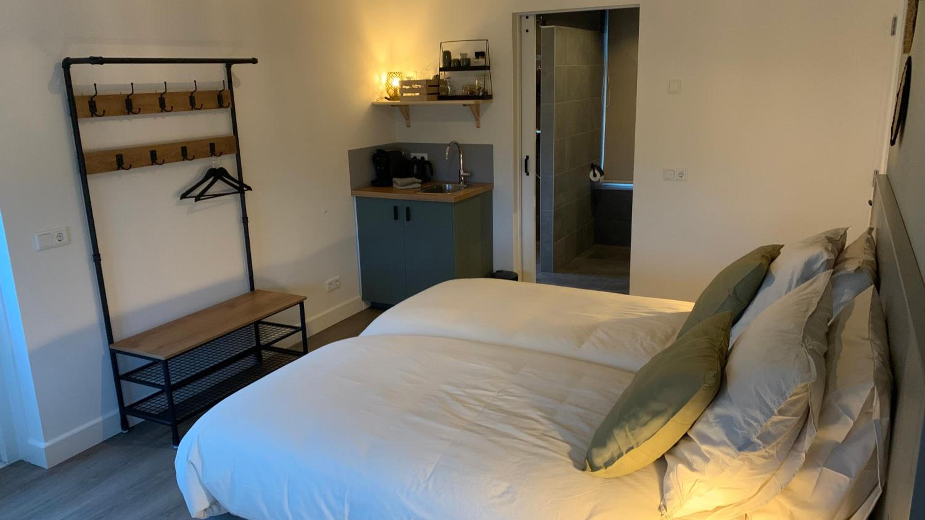 De Logeerkamer Gapinge view 3