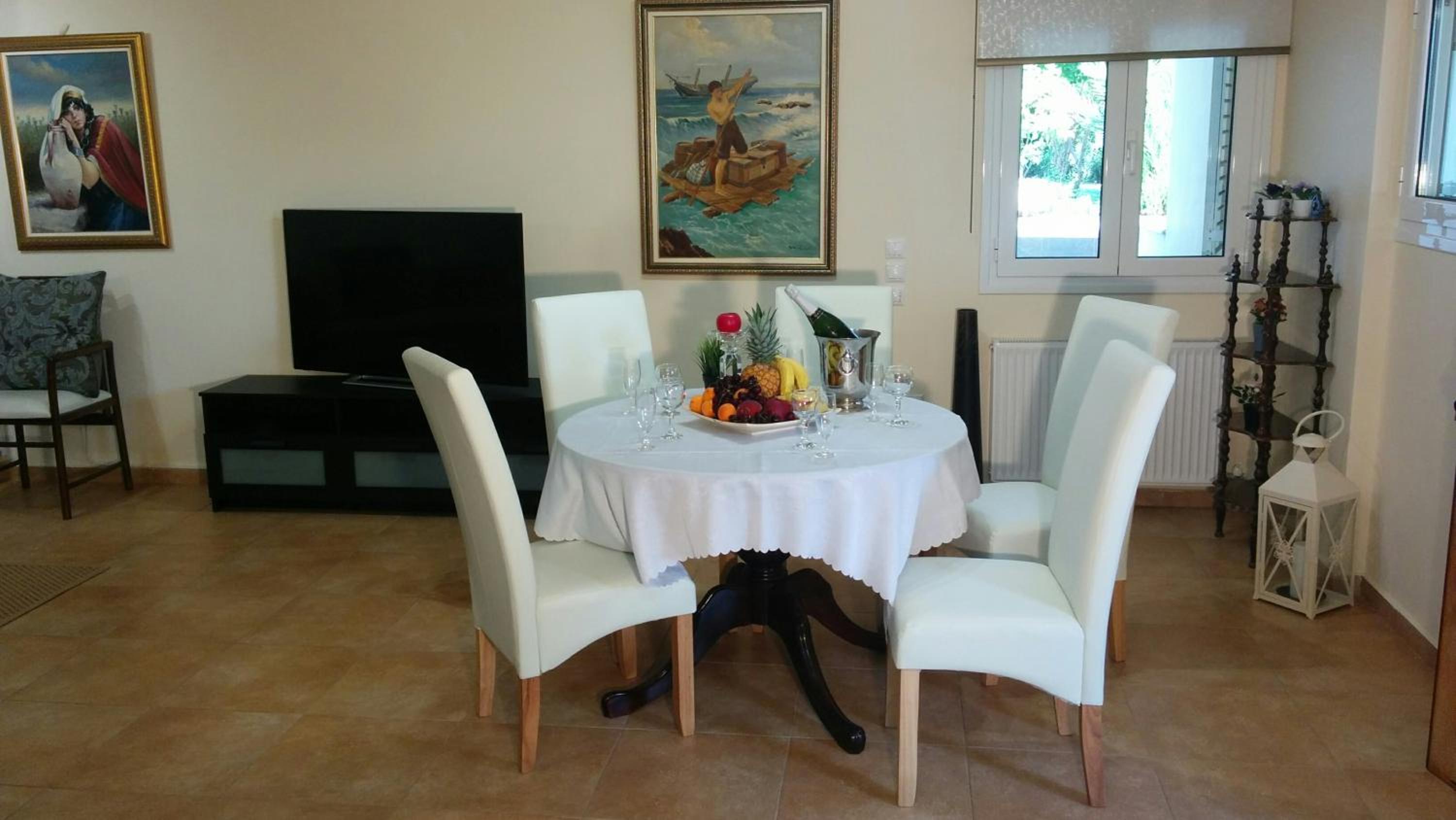 Beautiful cozy house in the Greek Riviera view 4