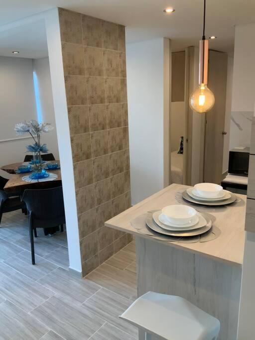 Hotel APTO A 5 MIN. DEL CENTRO HIST. Y PLAYA DE MARBELLA - Image 1