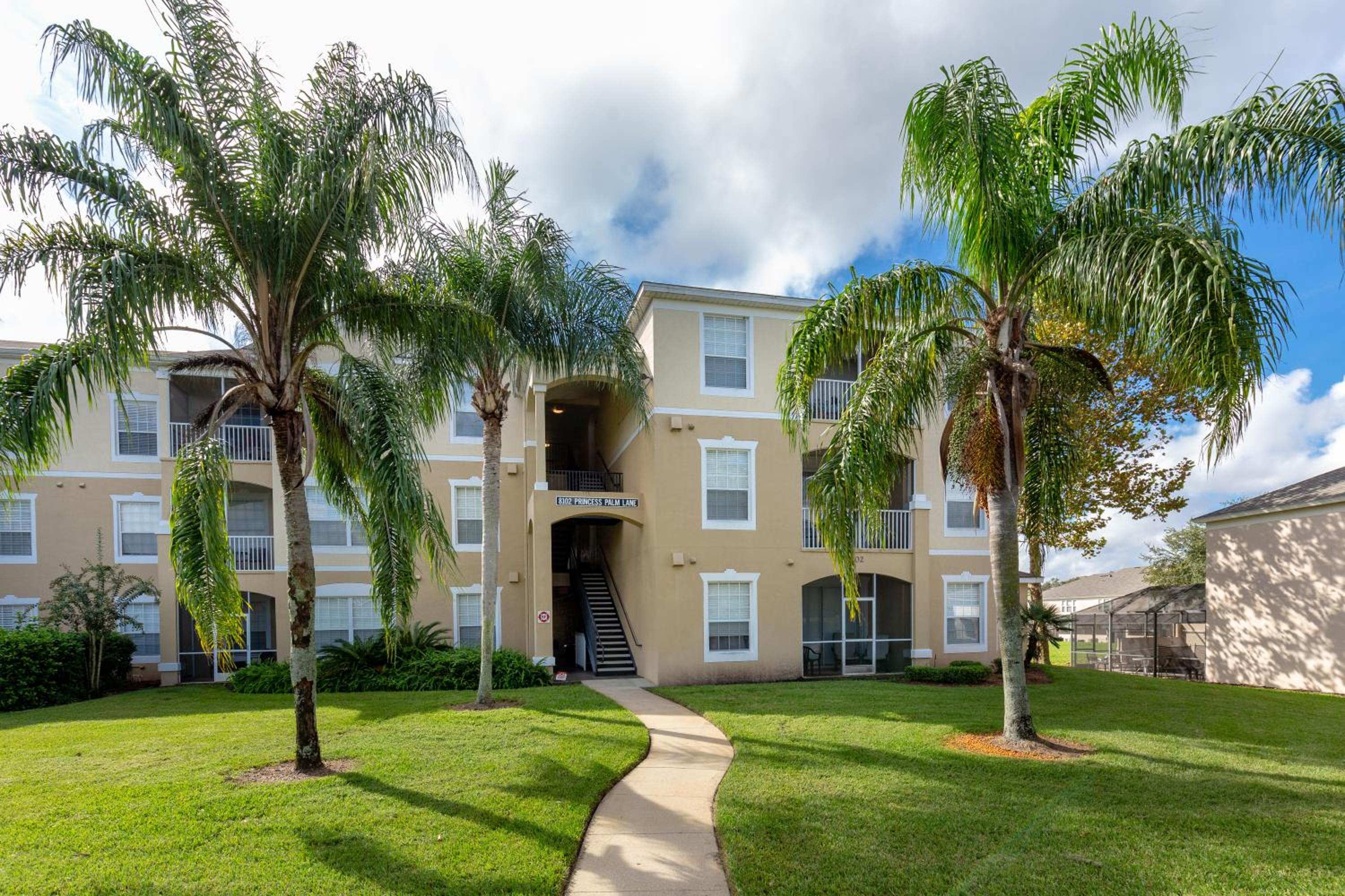 Hotel The Great Escape - A spacious 1st floor condo on Windsor Palms Resort - close to Disney - Image 1