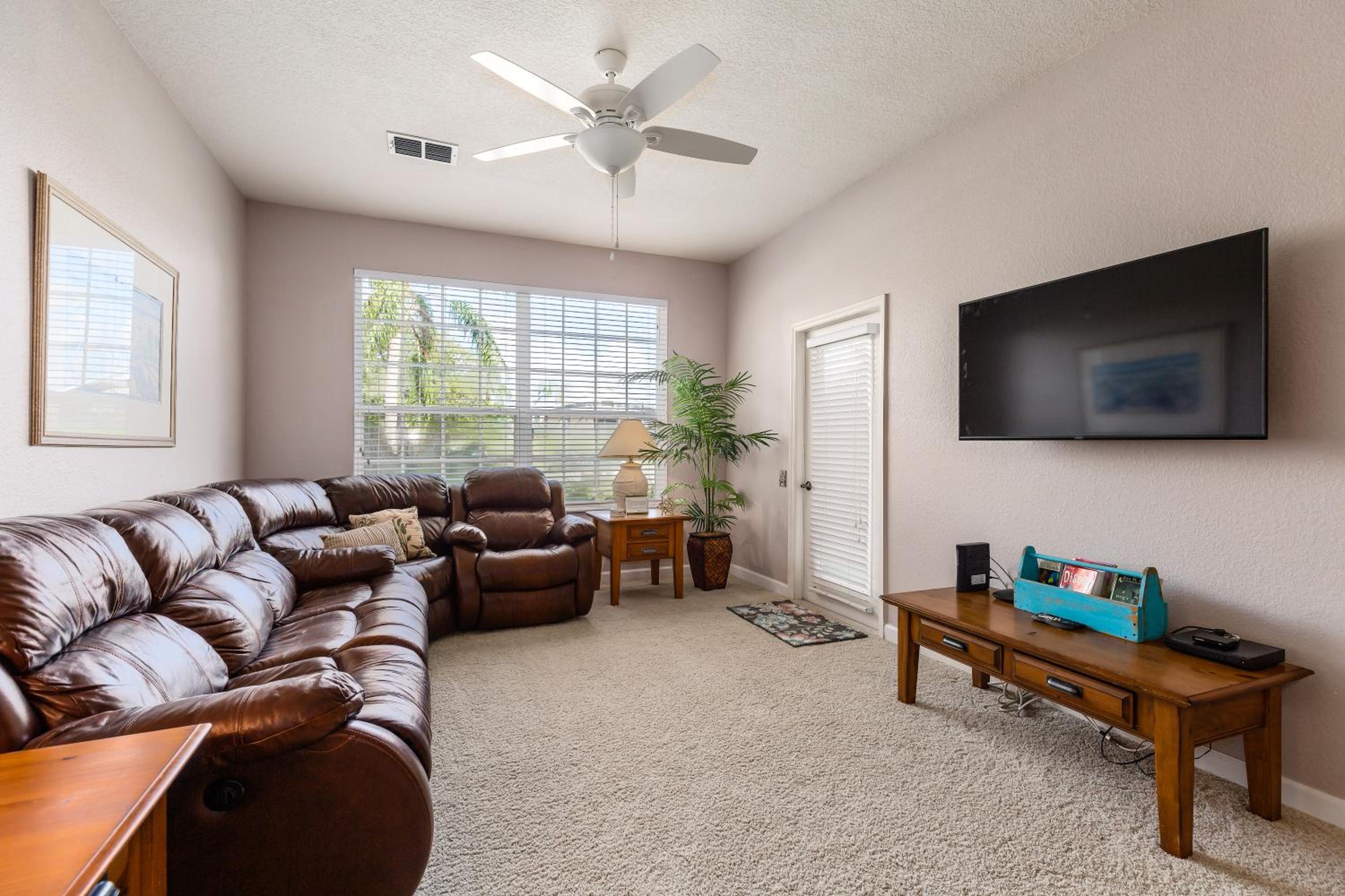 The Great Escape - A spacious 1st floor condo on Windsor Palms Resort - close to Disney view 4