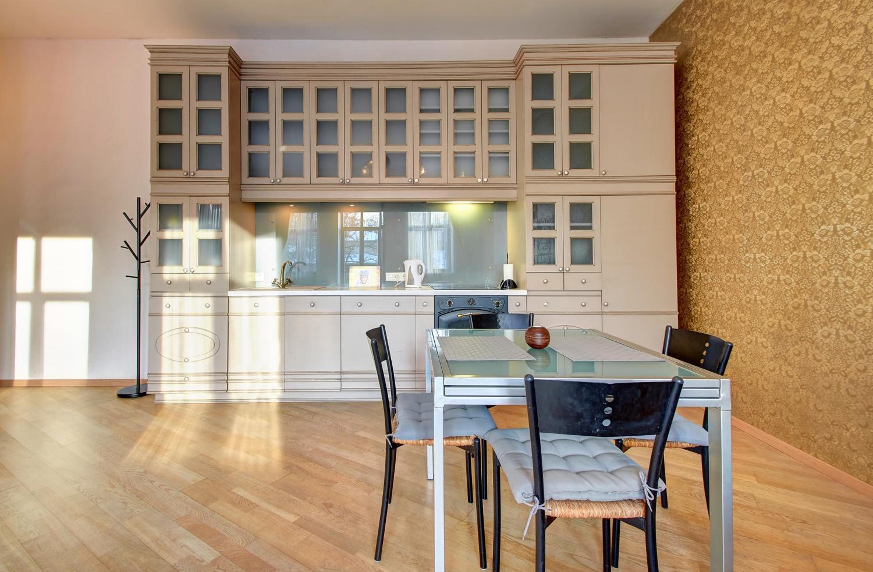 Romantic City Center Apartment in Old Town view 5