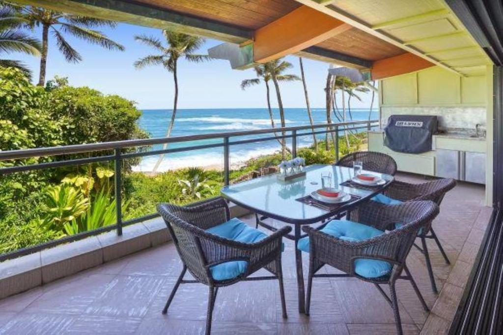 Hotel Luxury 2-story Oceanfront Condo W/ Views & Pool
