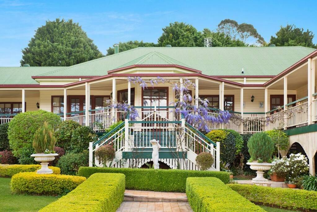 Grand Queenslander for Large Groups 5 mins to Maleny and Montville