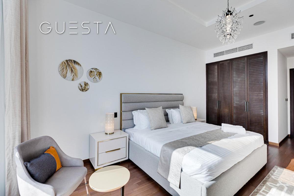 Tiara Residences, Free beach & pool access