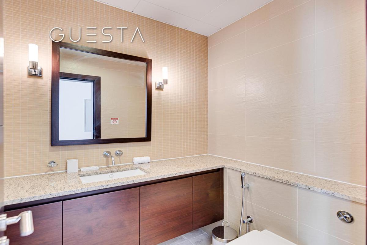 Tiara Residences, Free beach & pool access