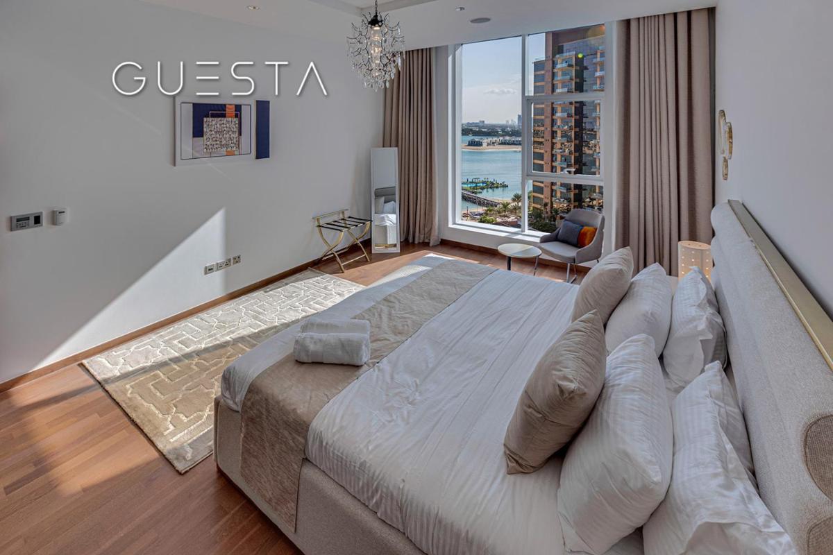Tiara Residences, Free beach & pool access