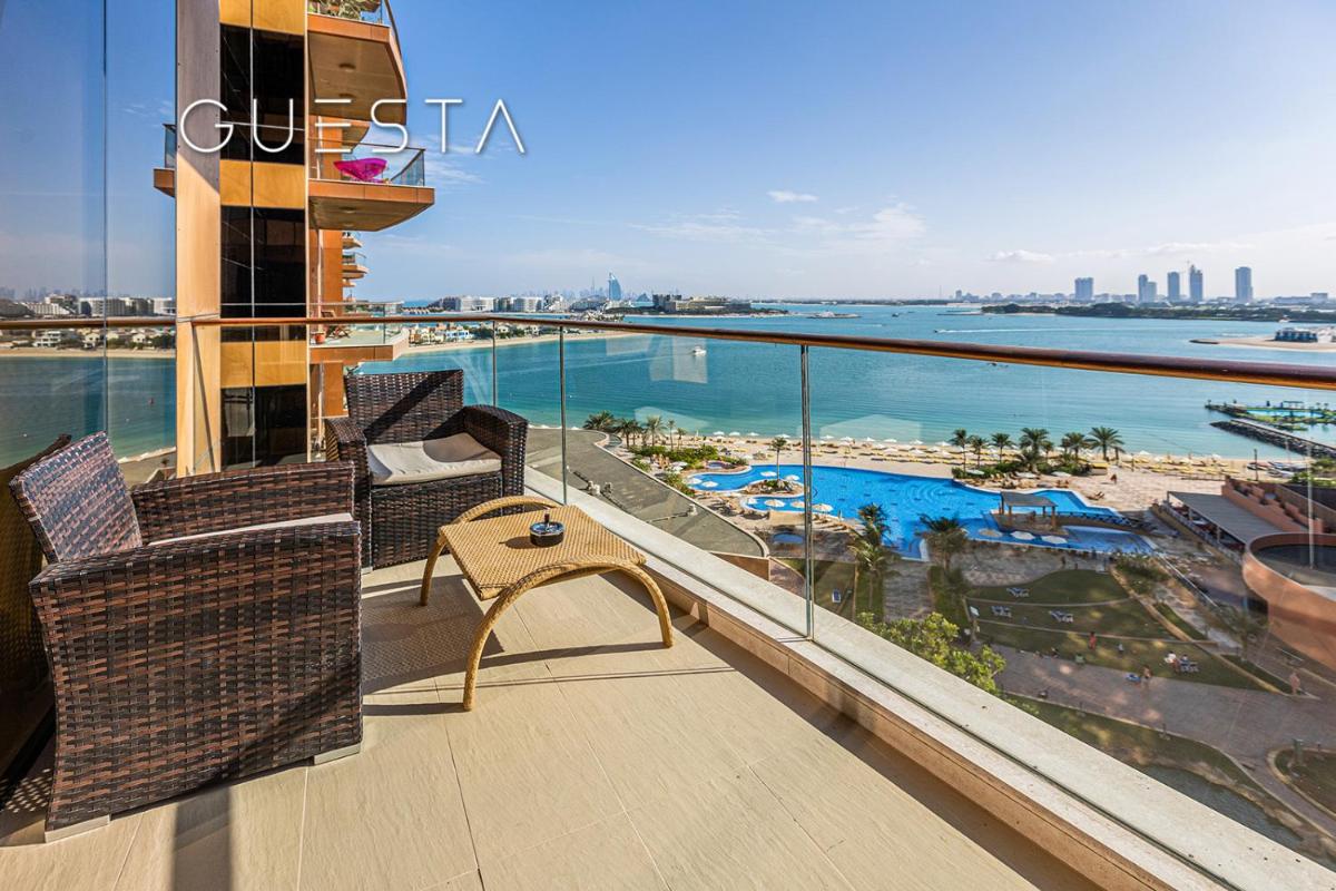 Tiara Residences, Free beach & pool access