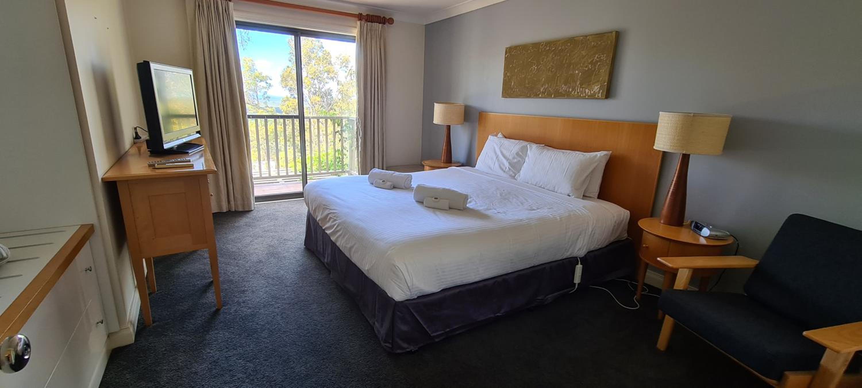 VILLA DION - 3 Bedrooms situated in Cypress Lakes Resort