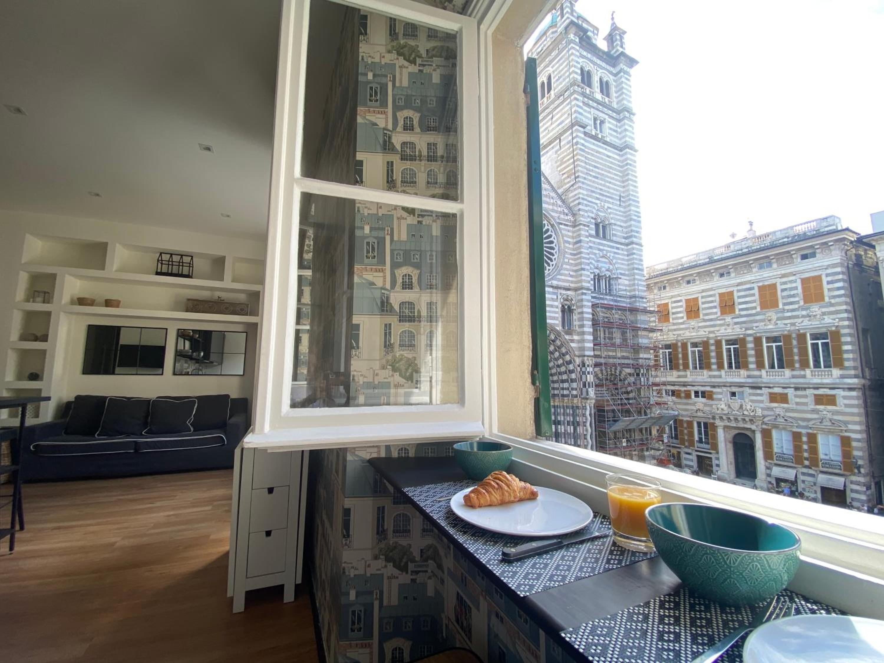 New Apartament in front of Genoa Cathedral view 3