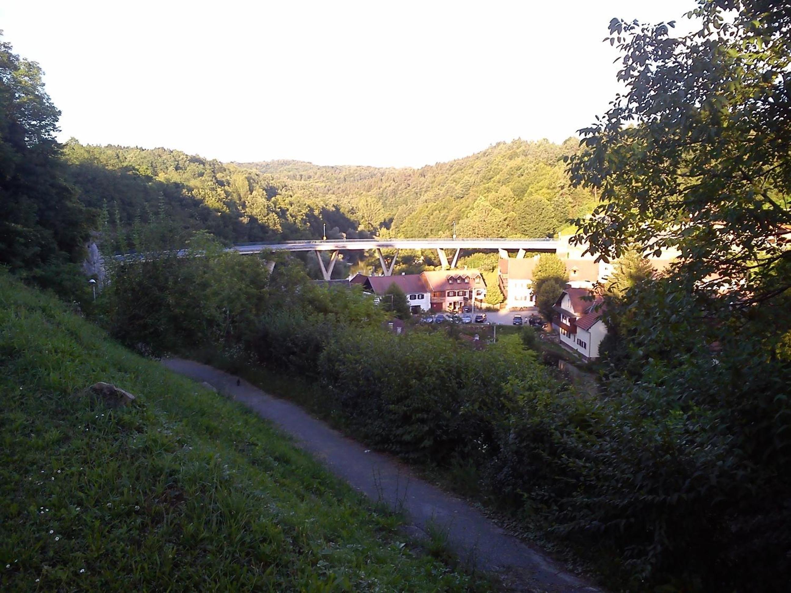 Photo 46
