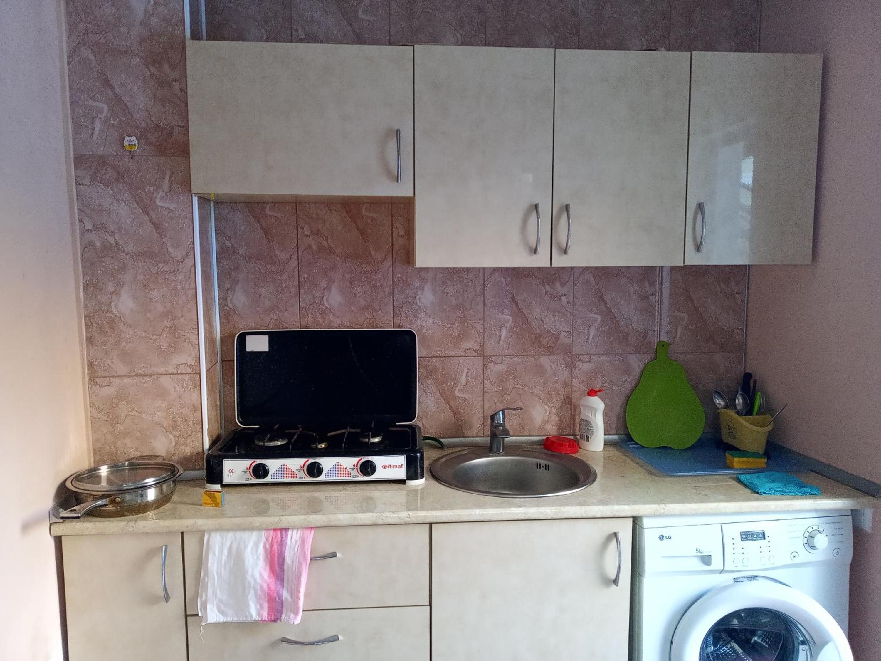 Photo 9