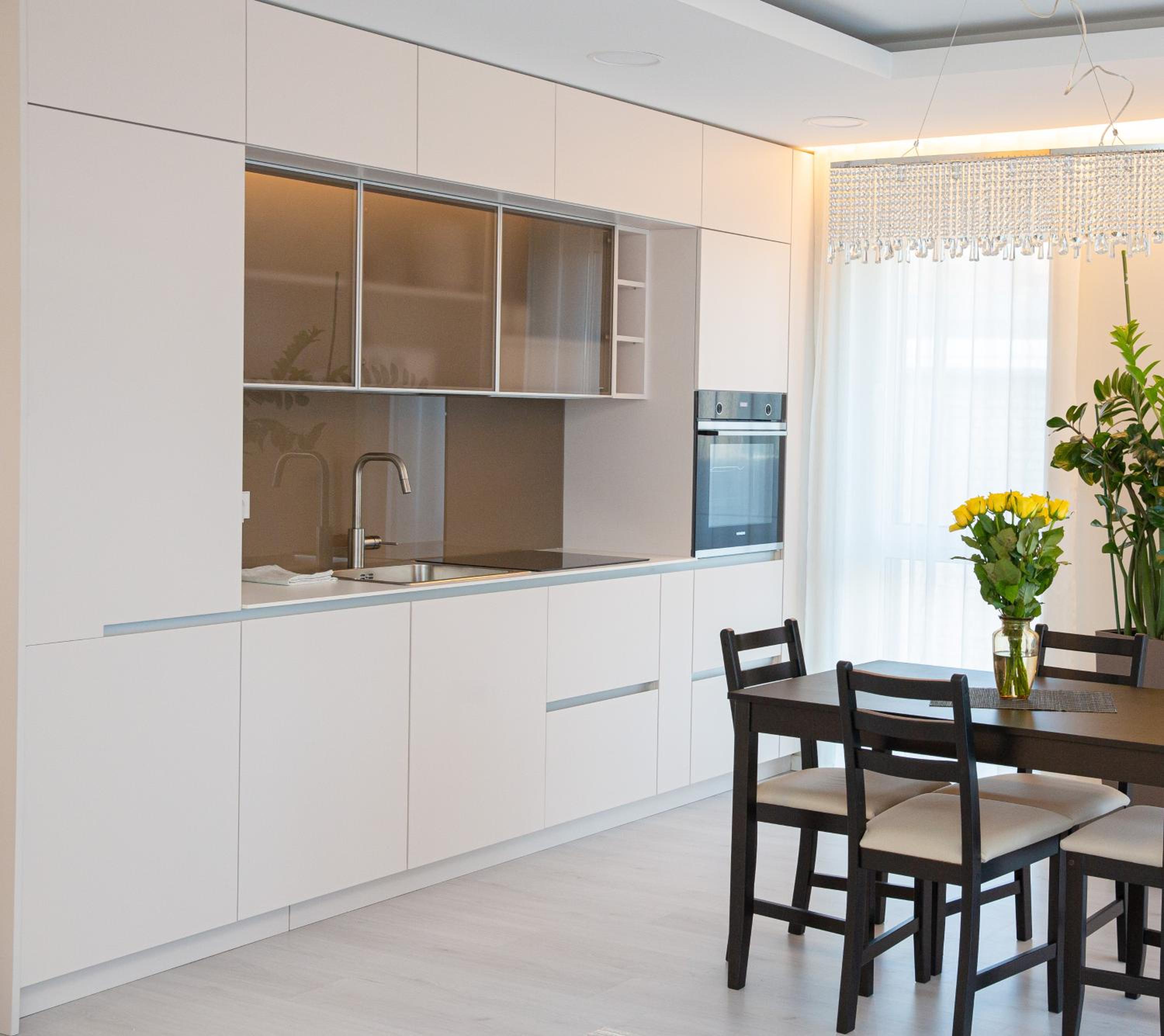Luxurious Blue&Yellow Apartment in Kaunas Center view 5