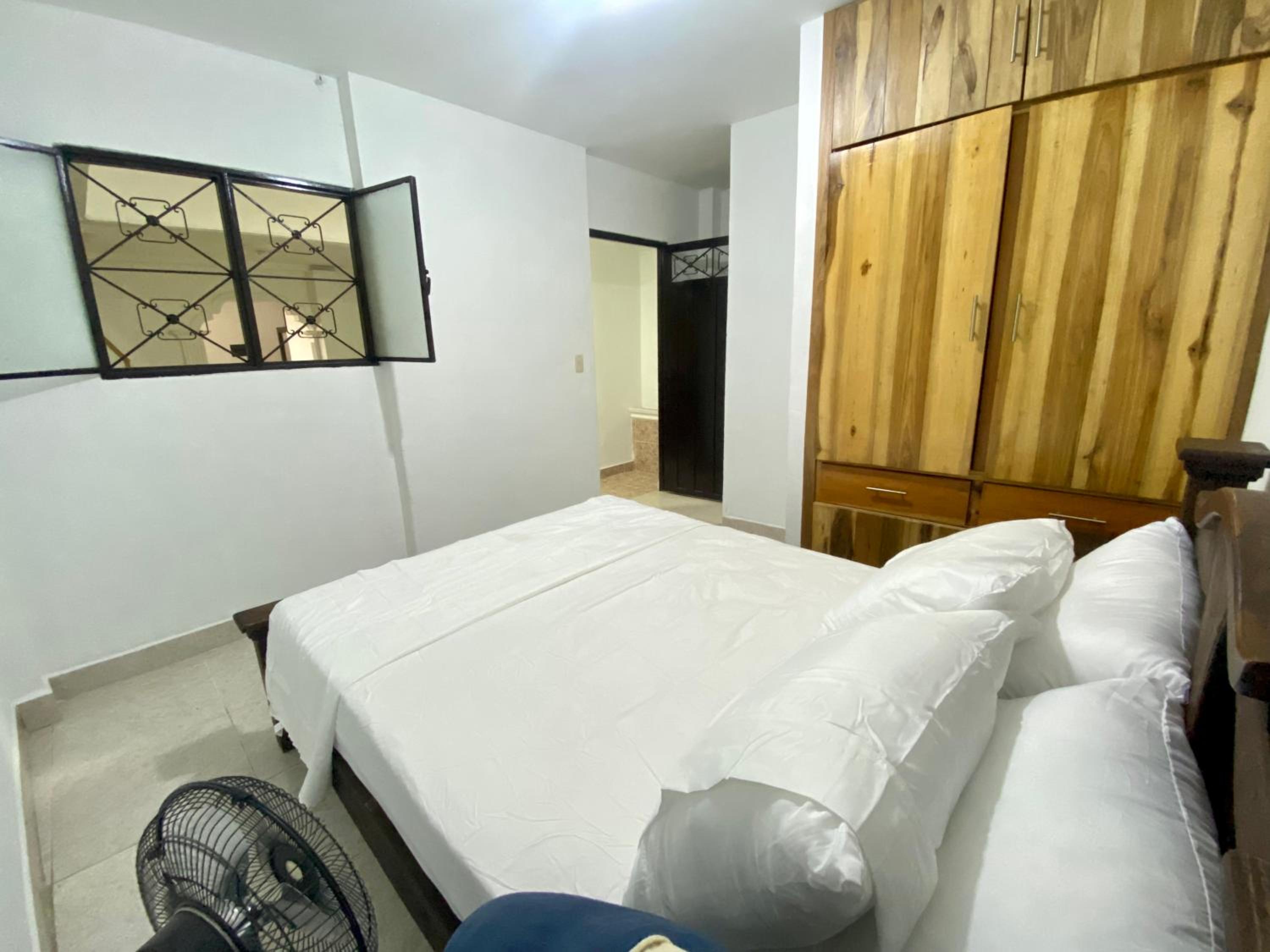 Casa rústica con terraza, en el corazón del pueblo