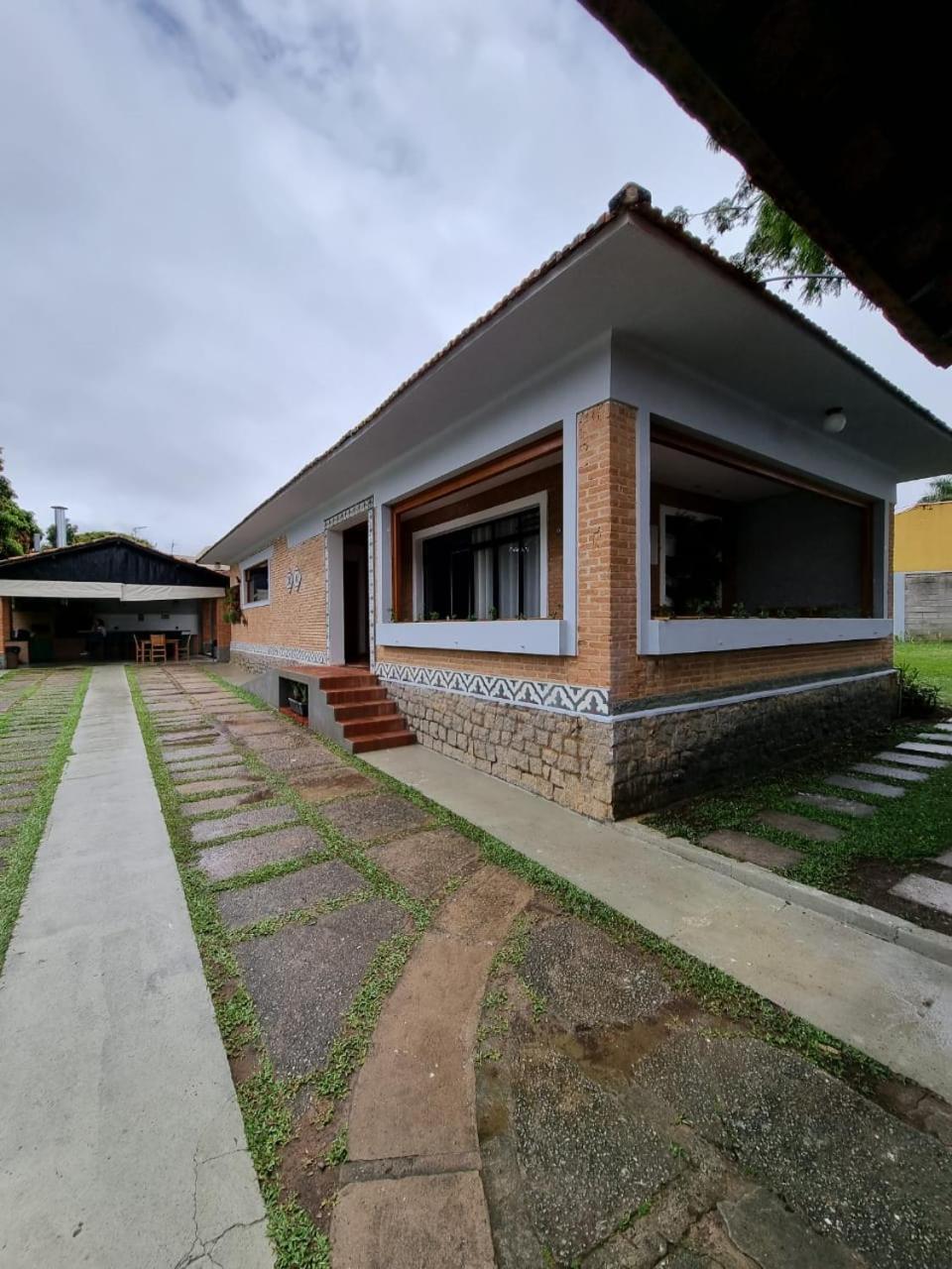 CASA DOM QUIXOTE, pequena Chácara no centro da cidade