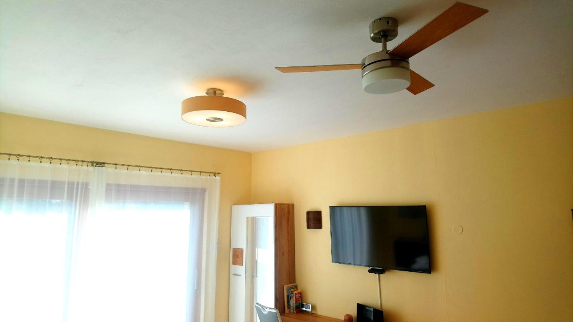 Lovely apartment, Garden, Parking, Wifi, Netflix