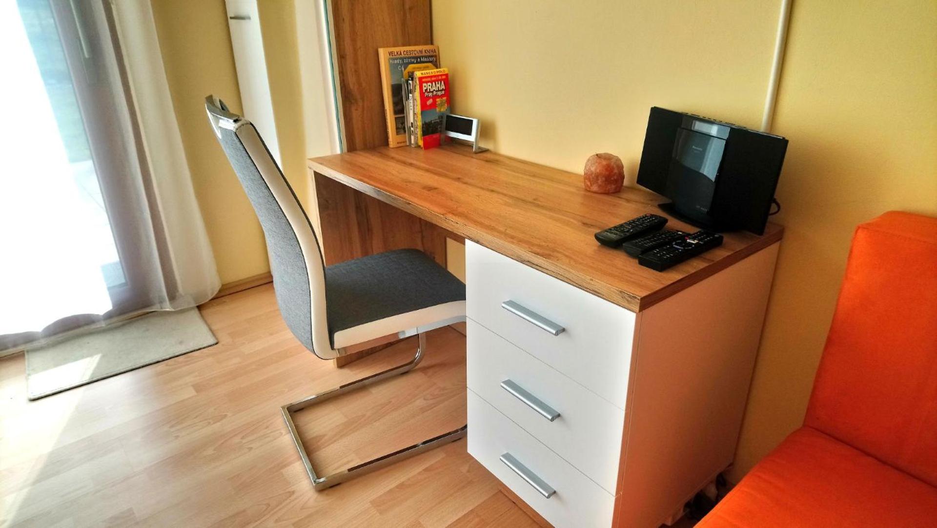 Lovely apartment, Garden, Parking, Wifi, Netflix