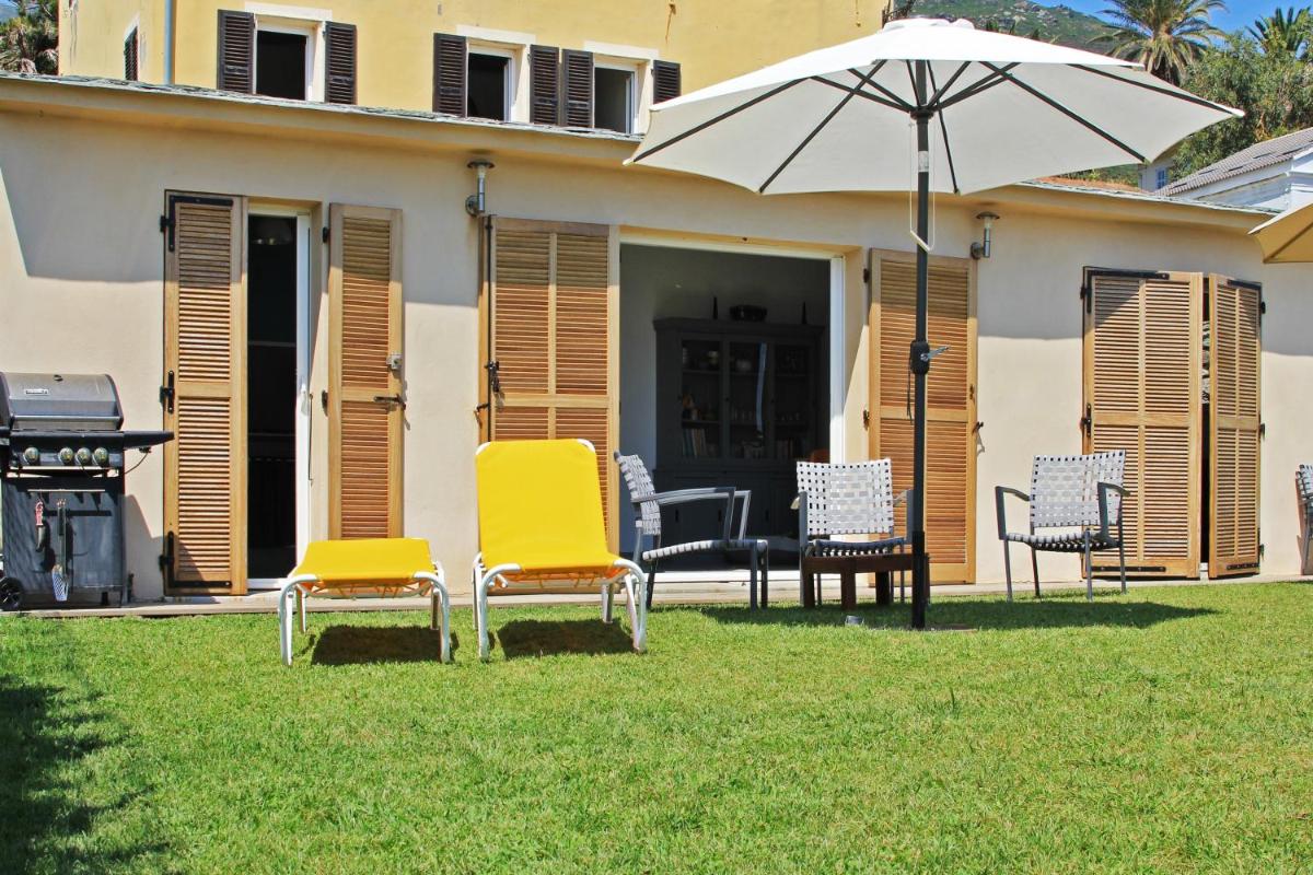 Maison de 3 chambres a Erbalunga a 10 m de la plage avec vue sur la mer jardin clos et wifi view 2