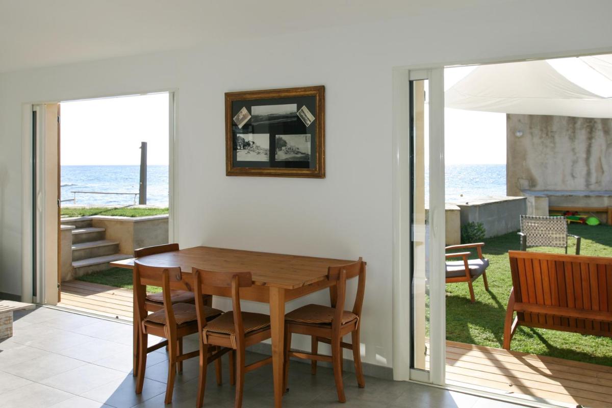 Maison de 3 chambres a Erbalunga a 10 m de la plage avec vue sur la mer jardin clos et wifi view 3