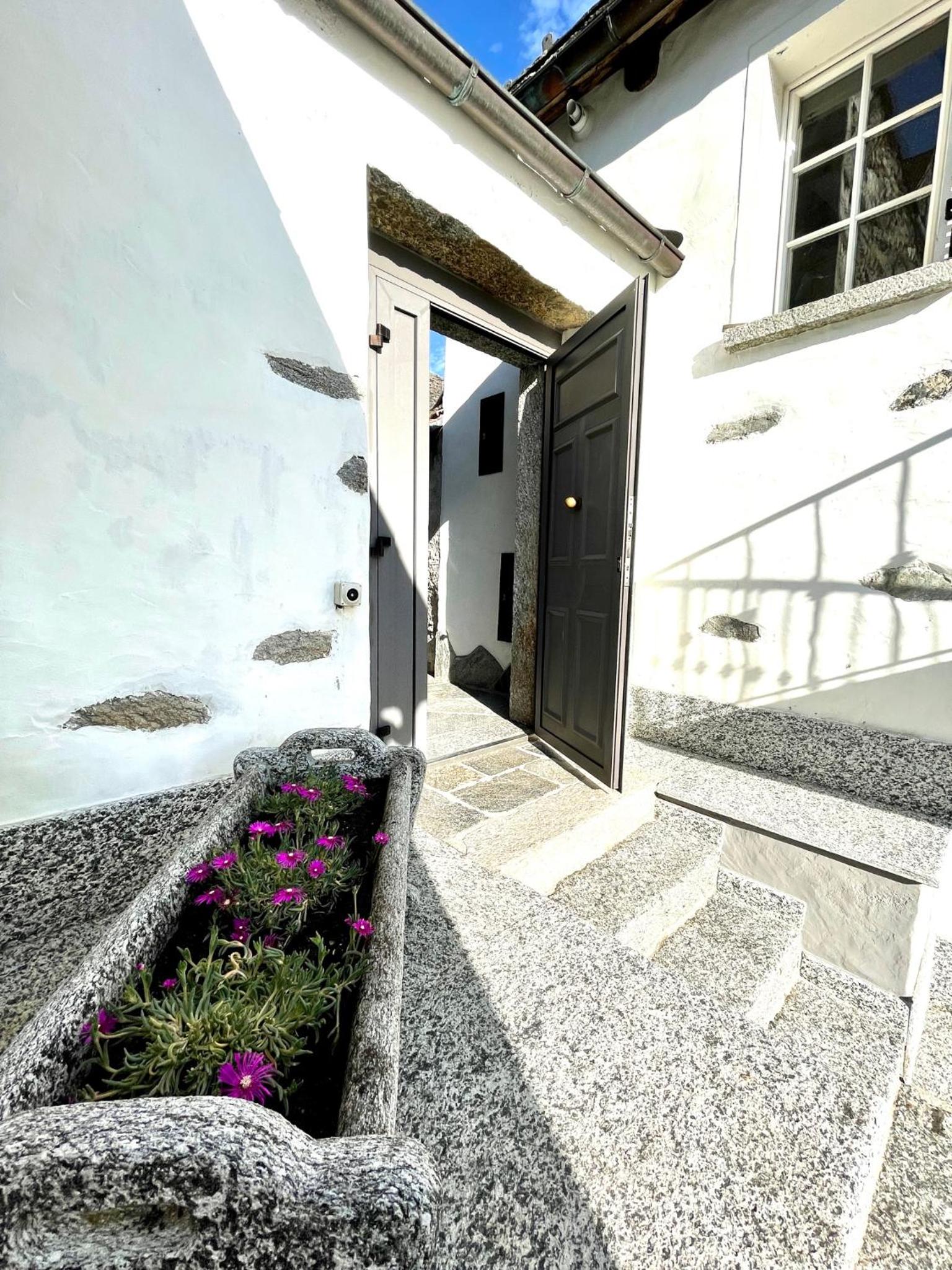 Casa indipendente con camino e mansarda. view 4